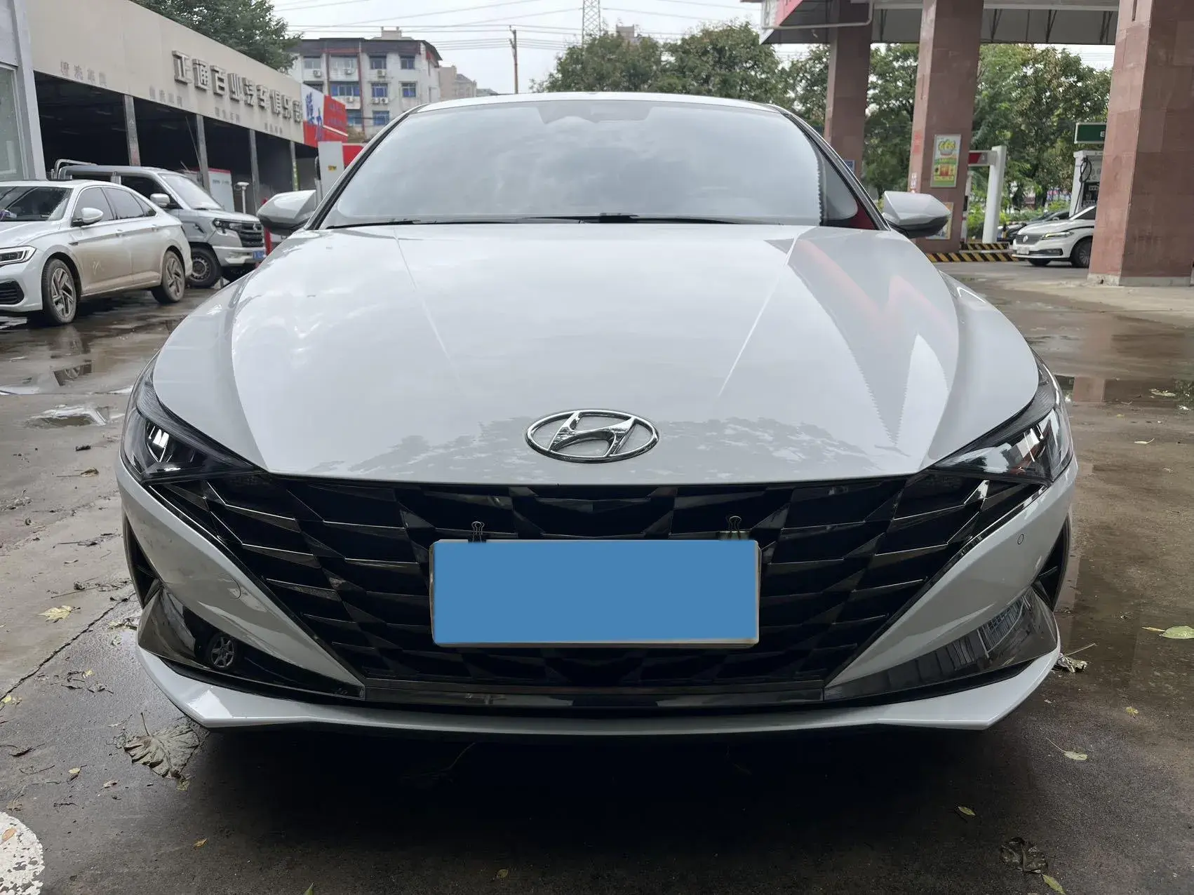 2022 HYUNDAI ELANTRA thumbnail 2