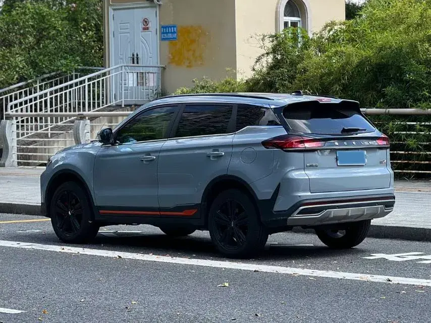 2022 GEELY AZKARRA thumbnail 4