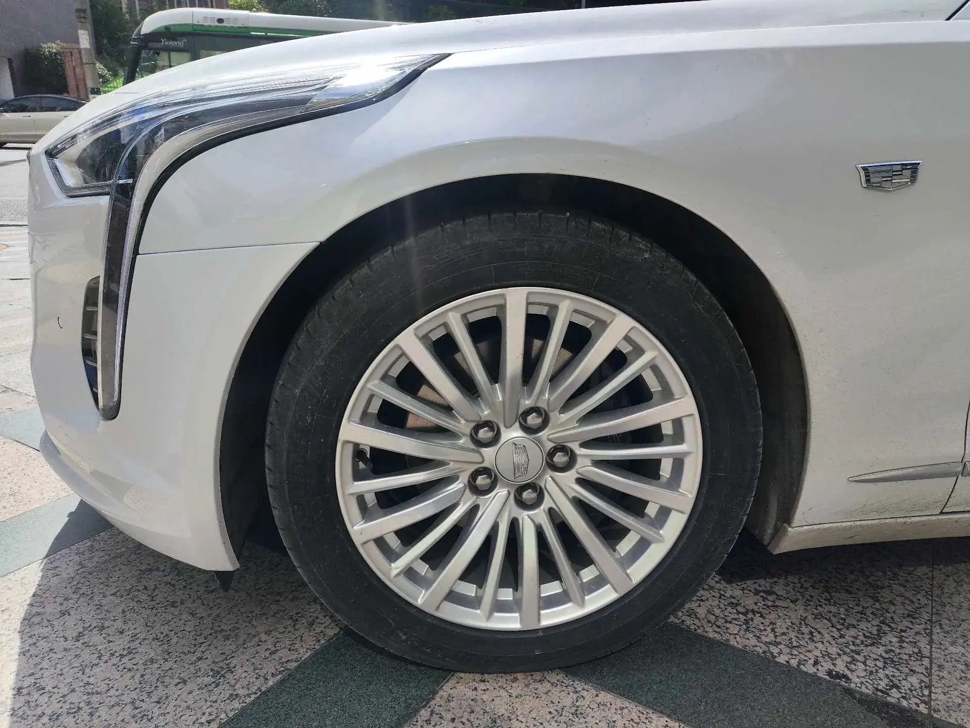 2021 CADILLAC CT6 thumbnail 2