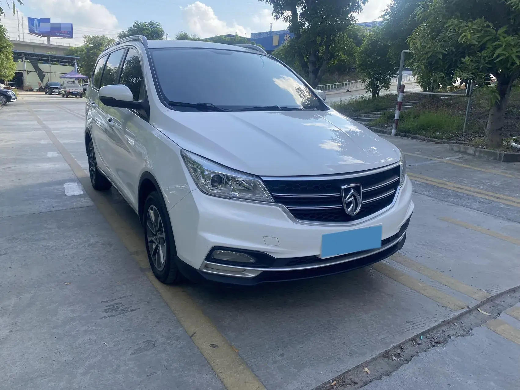 2019 BAOJUN 730 thumbnail 3