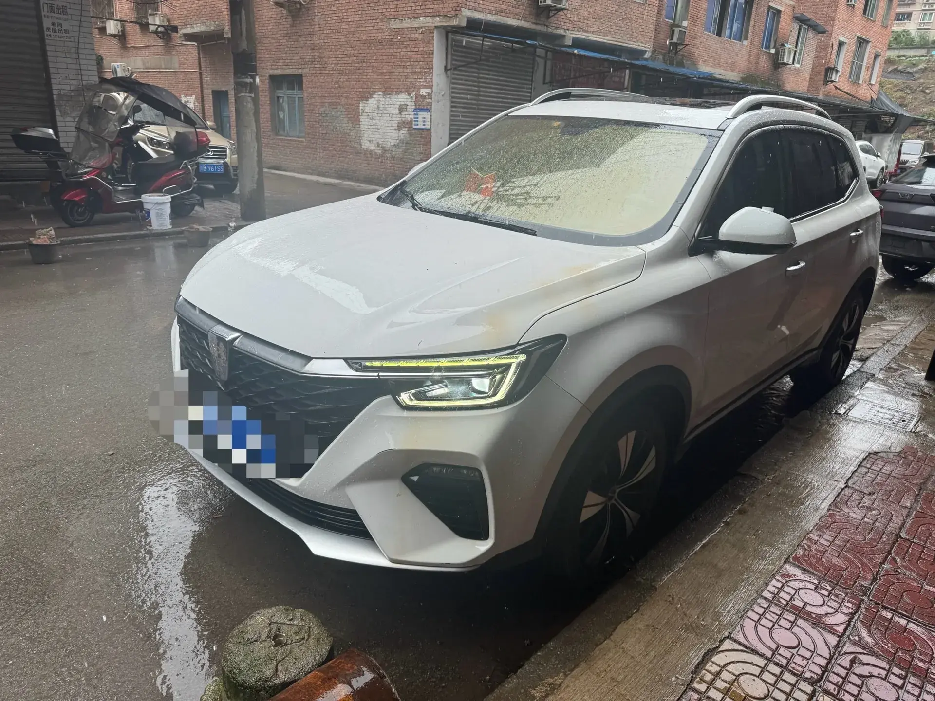 2020 ROEWE RX5 view 1