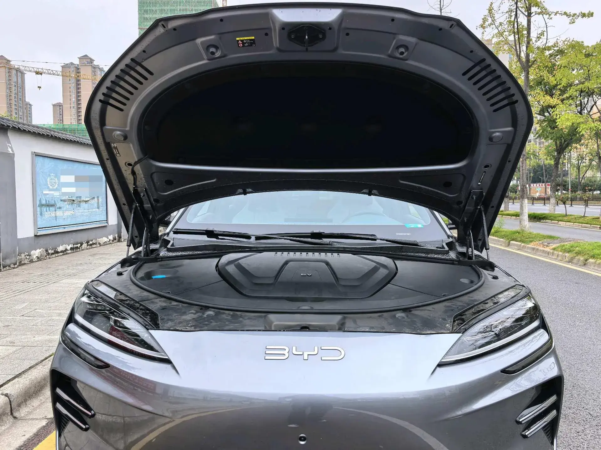 2025 BYD SONG thumbnail 4