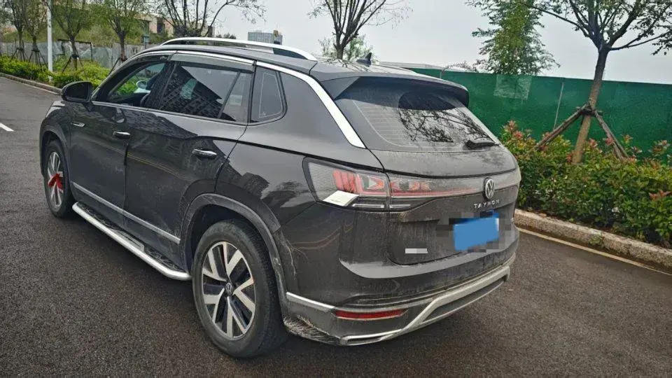 2023 VOLKSWAGEN TAYRON thumbnail 3