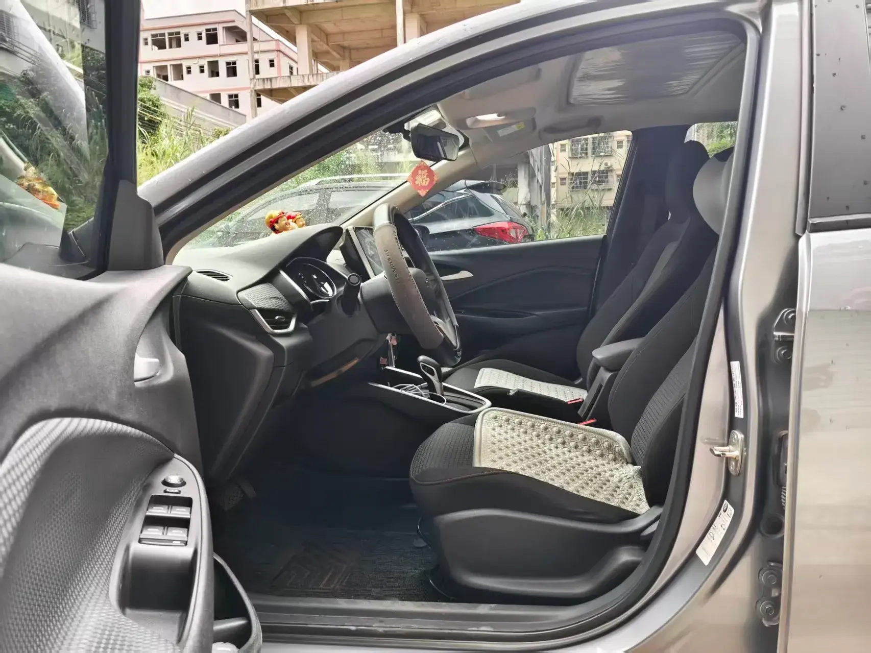 2020 CHEVROLET CAVALIER thumbnail 3