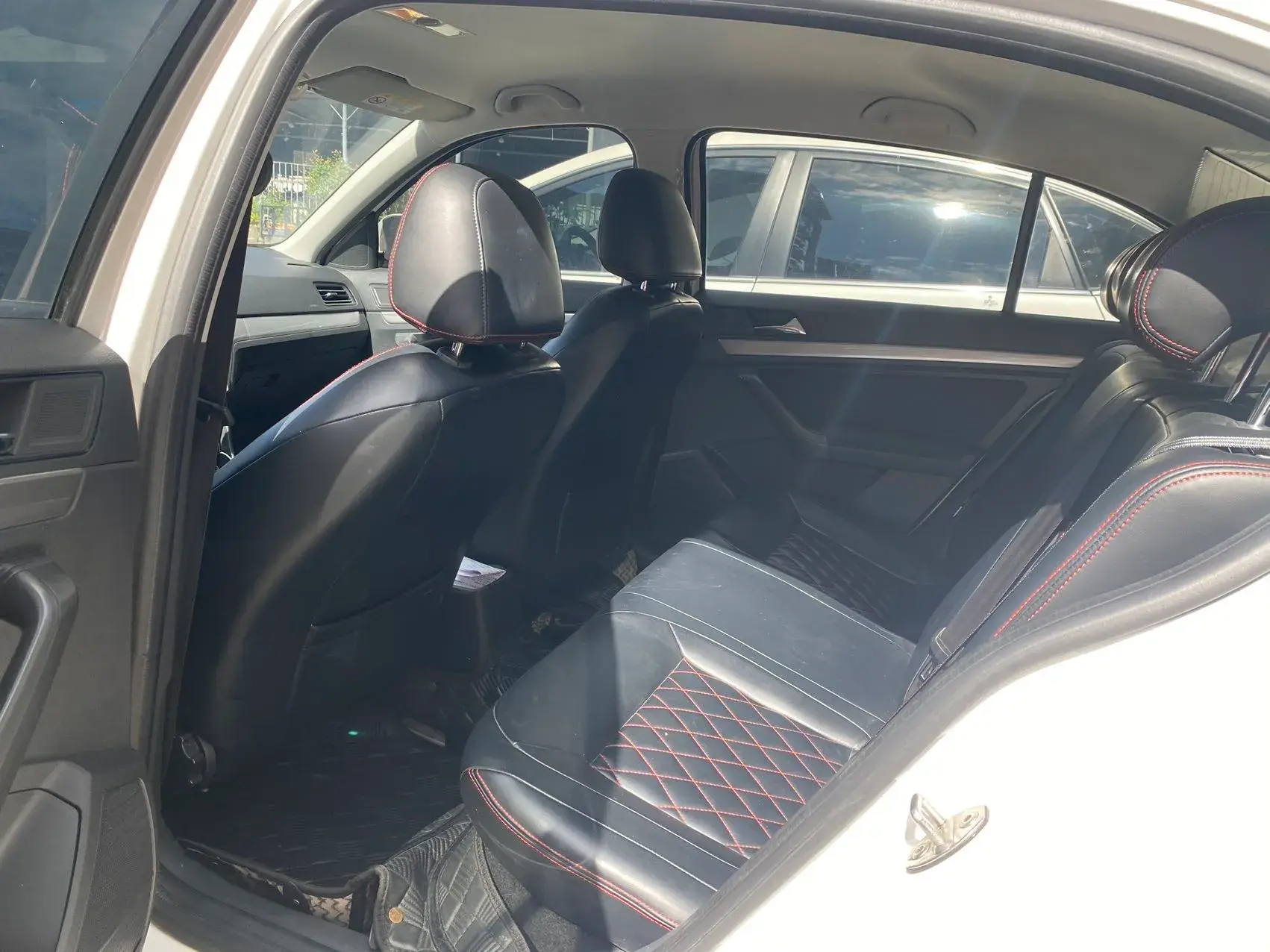 2019 VOLKSWAGEN LAVIDA thumbnail 4