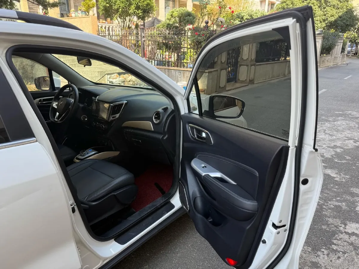 2018 ChangAn CS15 EV BEV 42.92KWH,autocango,china used car exporter,china ev exporter,chinese used car exporter,chinese used ev exporter