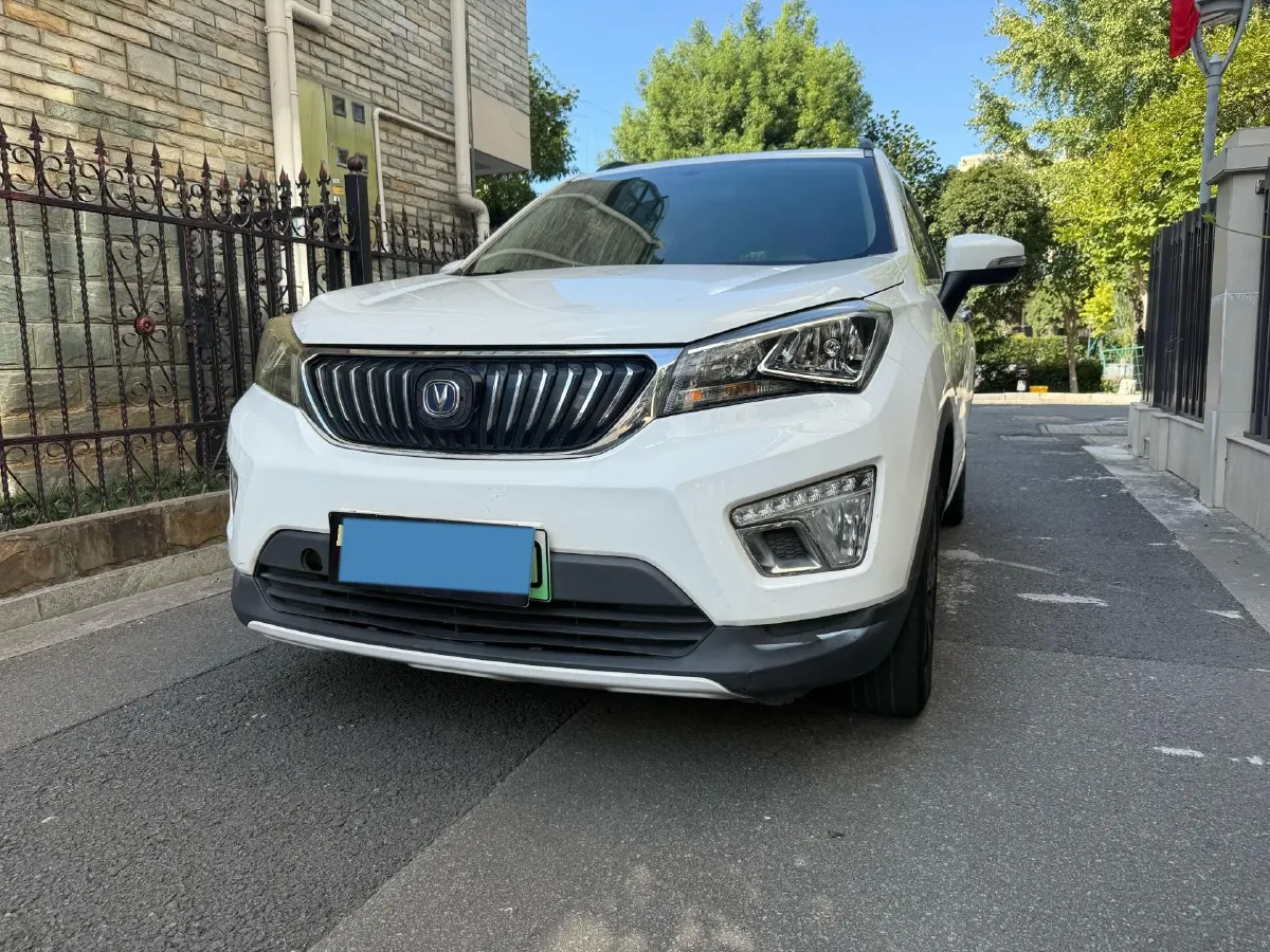 2018 ChangAn CS15 EV BEV 42.92KWH,autocango,china used car exporter,china ev exporter,chinese used car exporter,chinese used ev exporter
