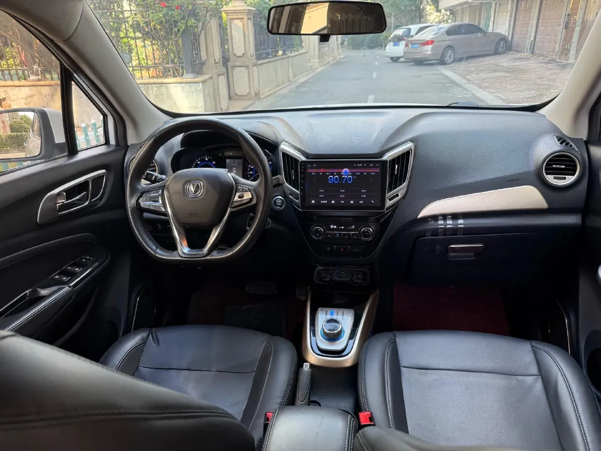 2018 ChangAn CS15 EV BEV 42.92KWH,autocango,china used car exporter,china ev exporter,chinese used car exporter,chinese used ev exporter