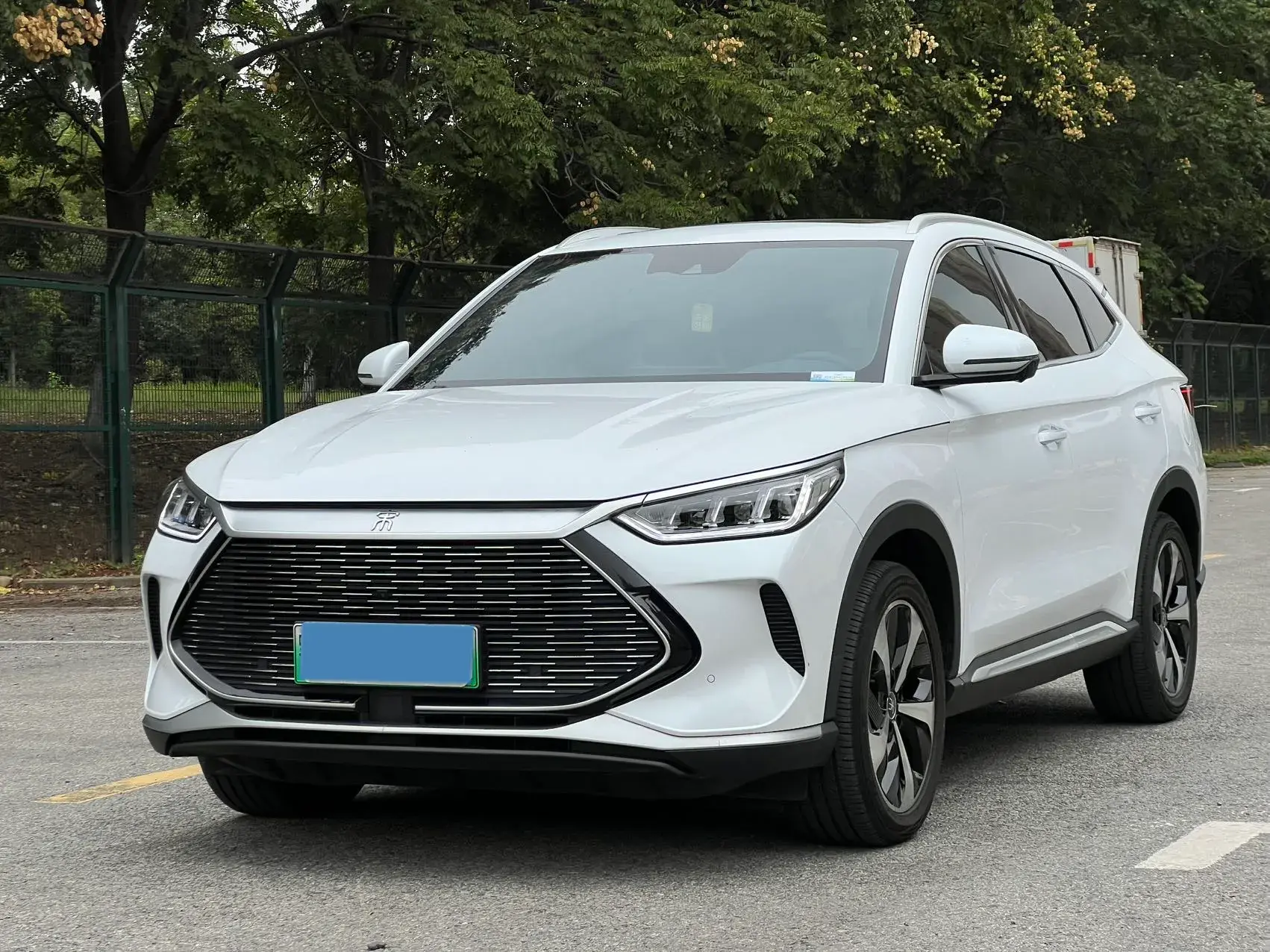 2022 BYD SONG view 1