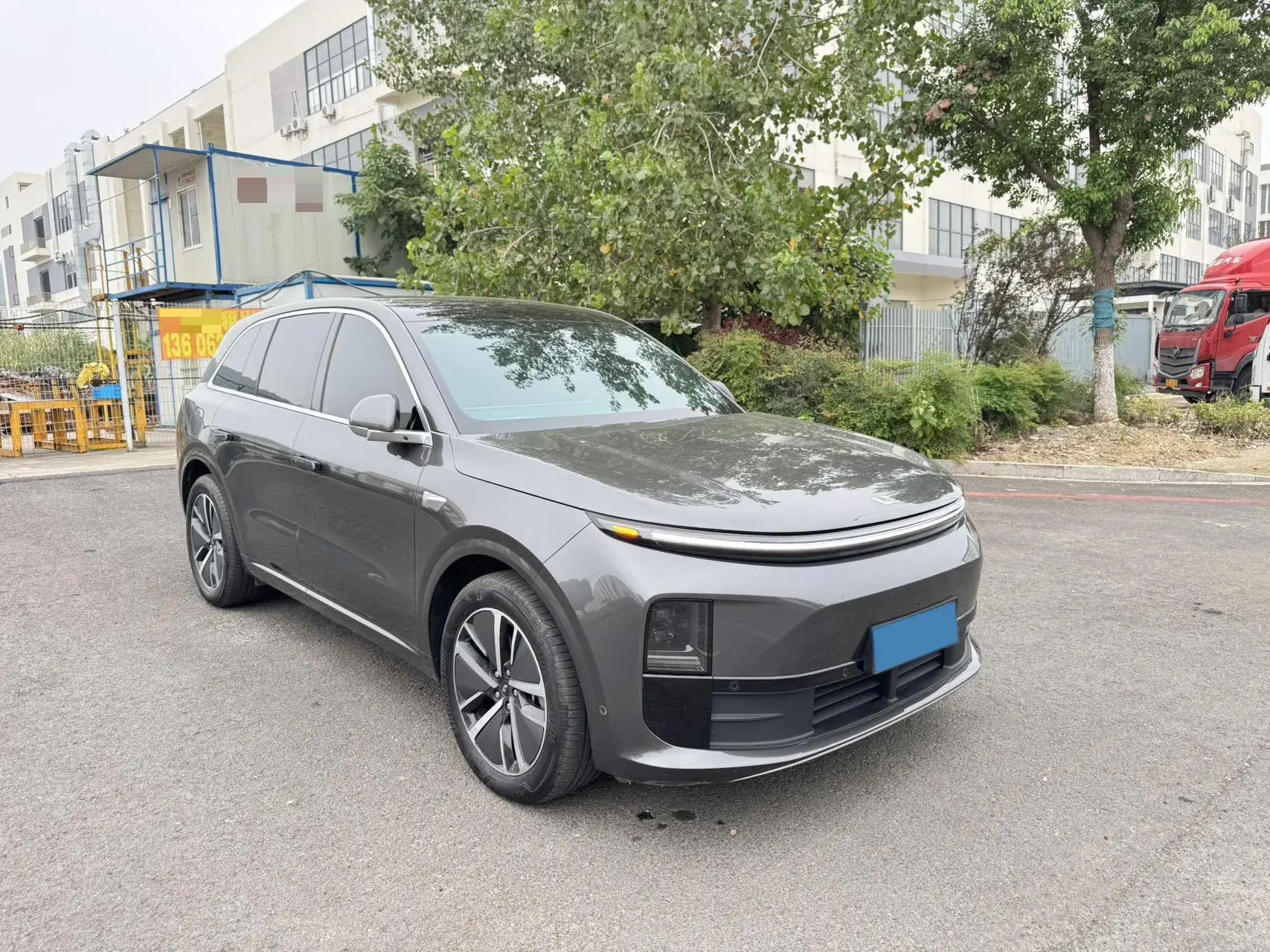 2024 LI L6 thumbnail 3