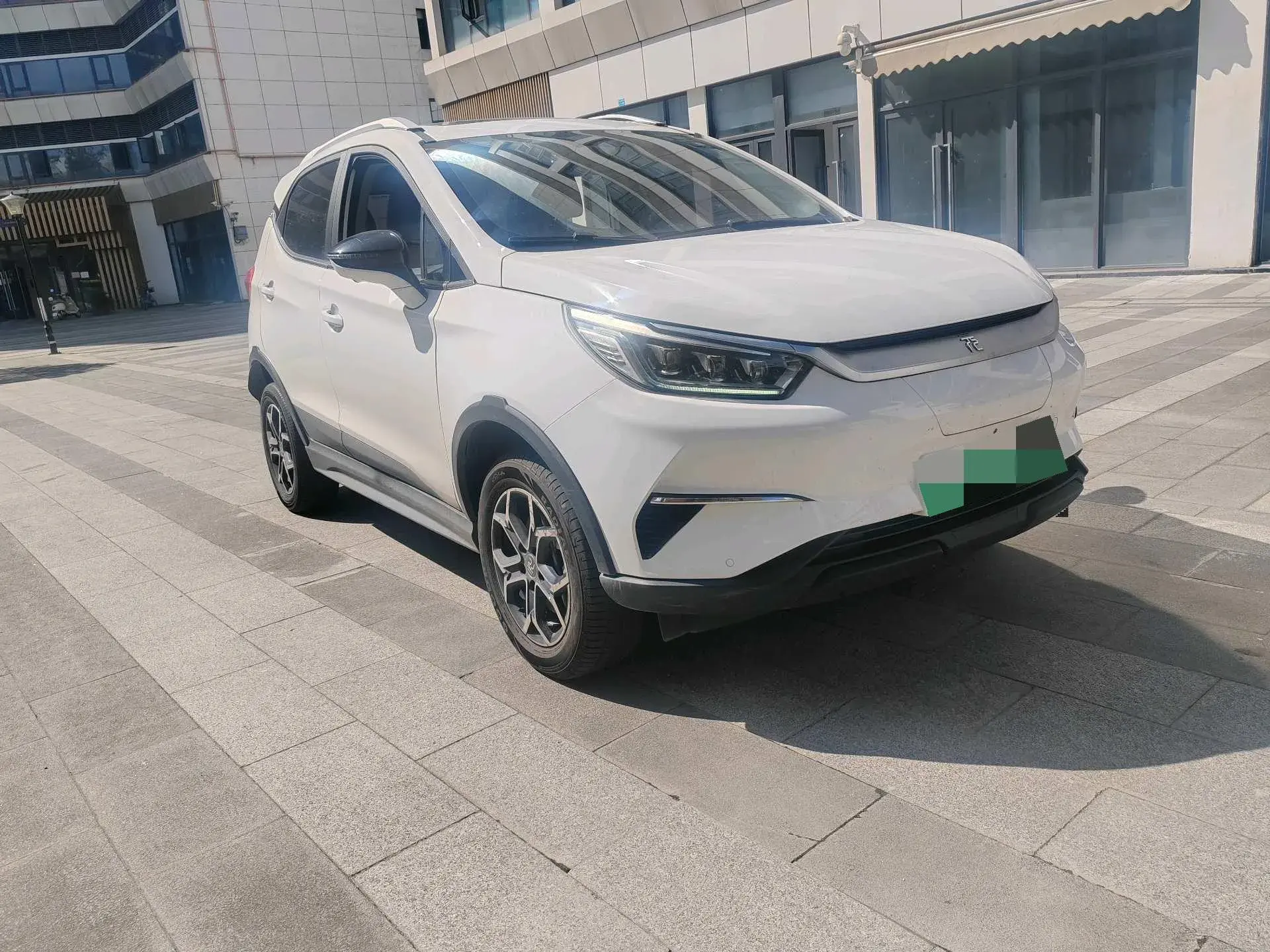 2023 BYD YUAN thumbnail 3