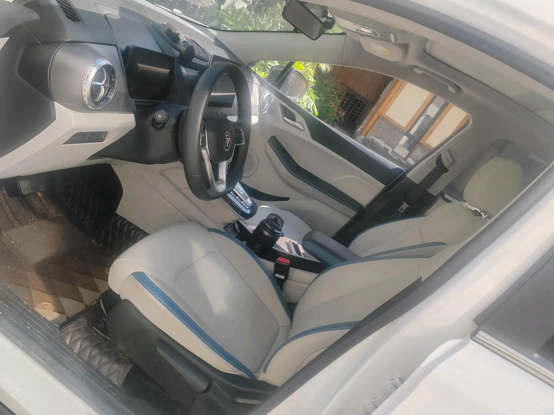 2023 BYD YUAN thumbnail 4