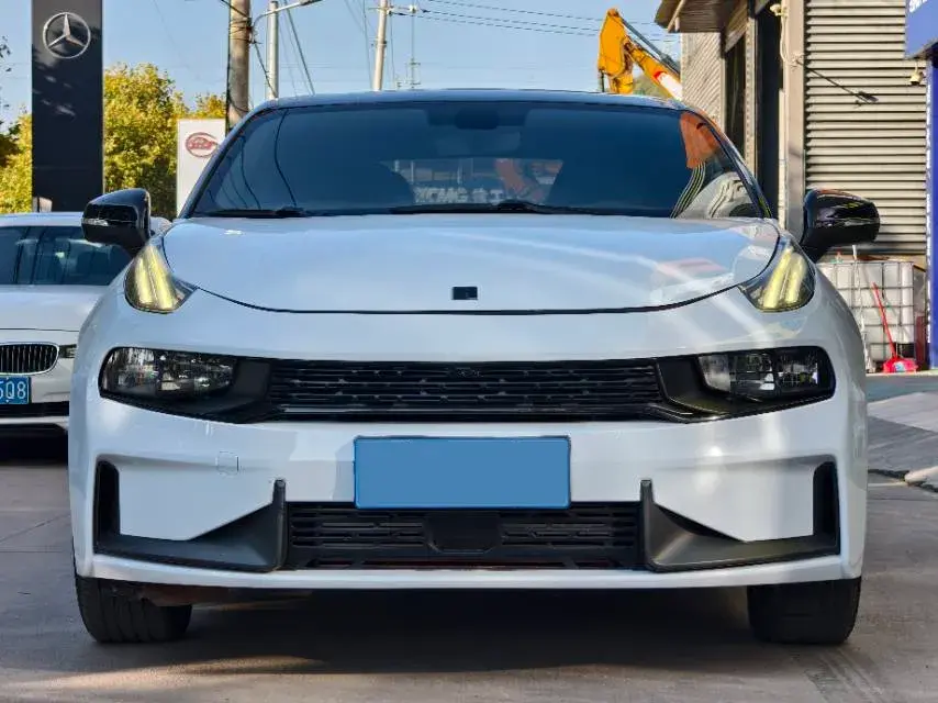 2021 LYNK&CO 03 thumbnail 2