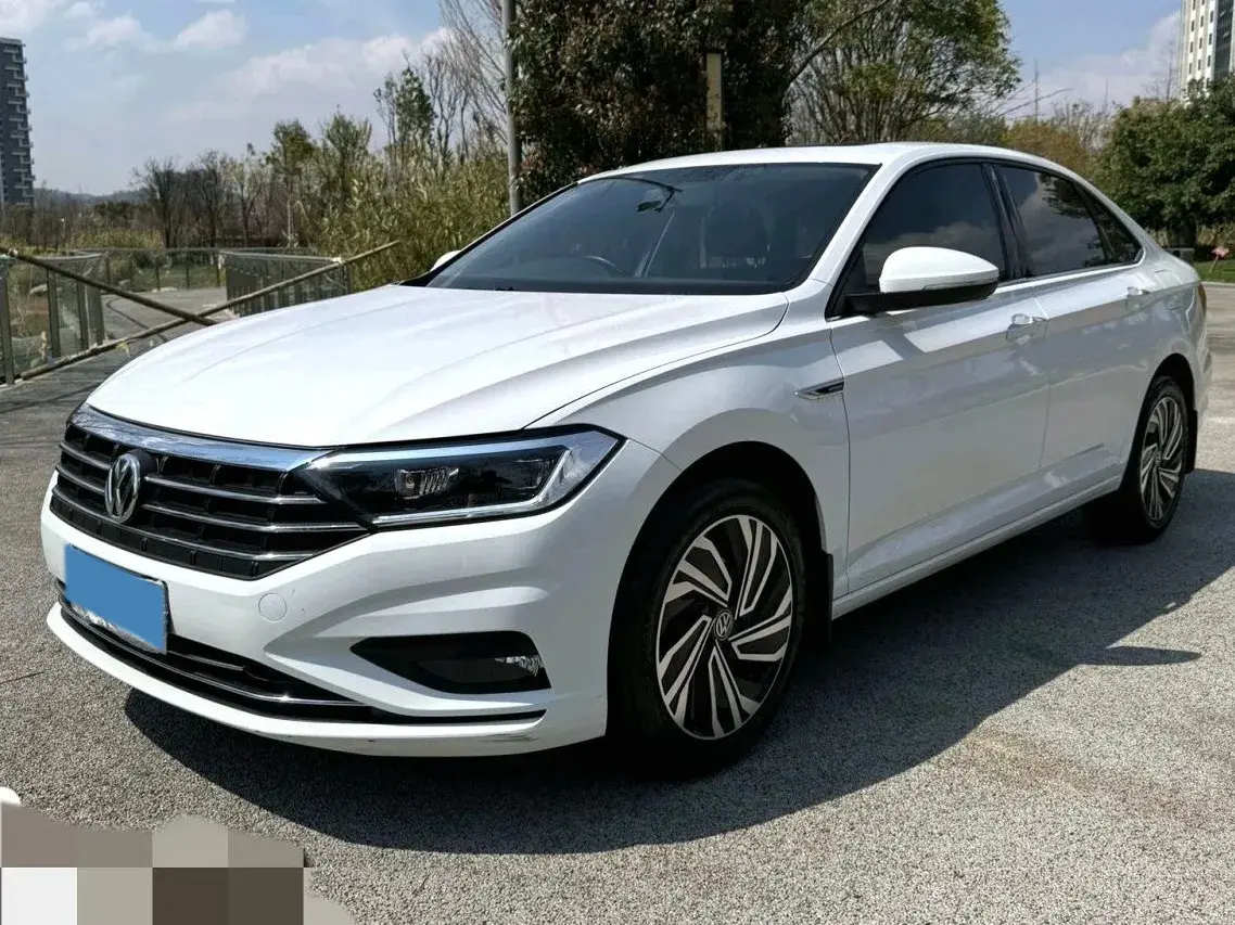 2022 Volkswagen Sagitar 1.4T 150HP L4 7DCT