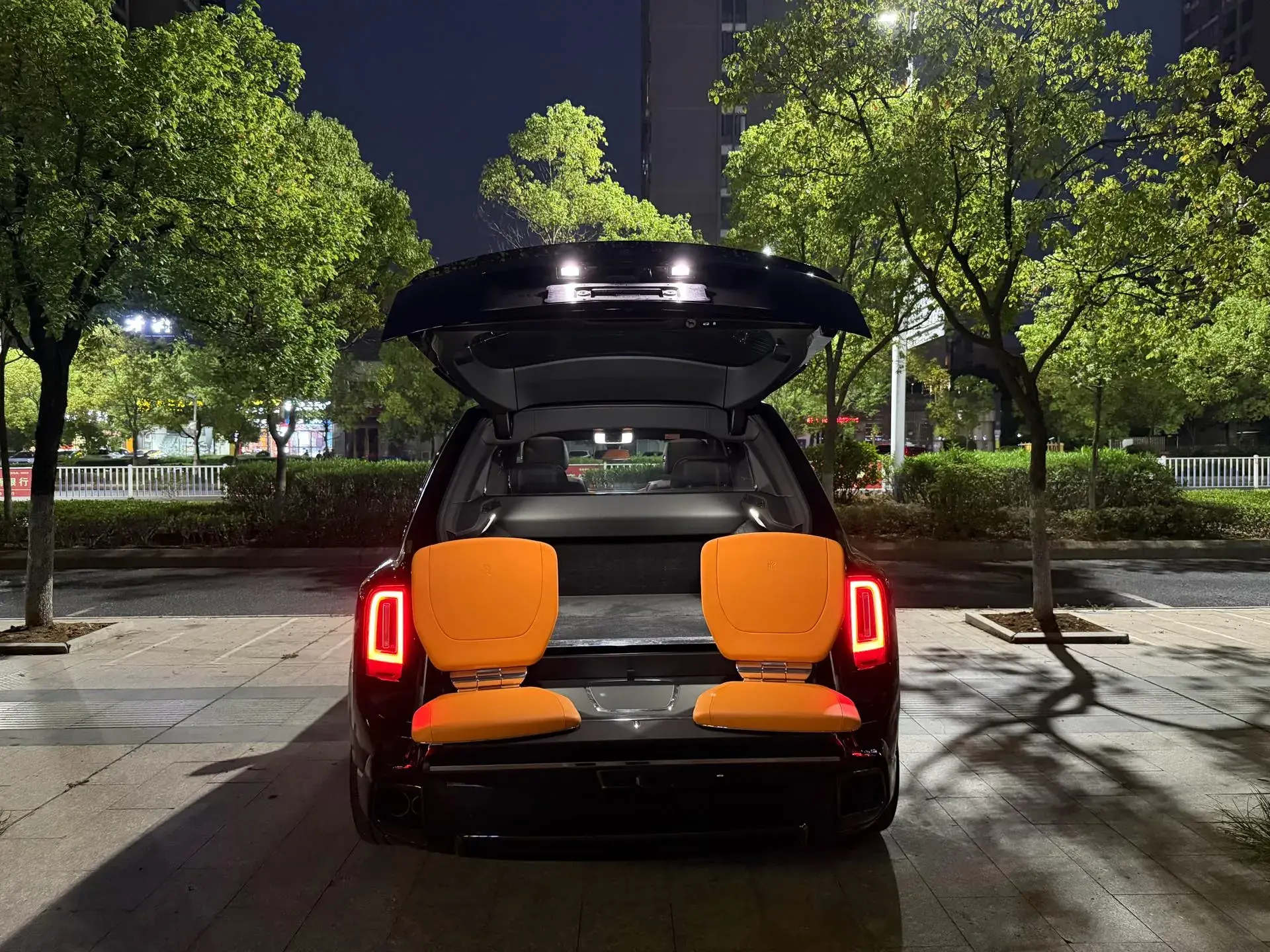 2024 ROLLS-ROYCE CULLINAN thumbnail 4