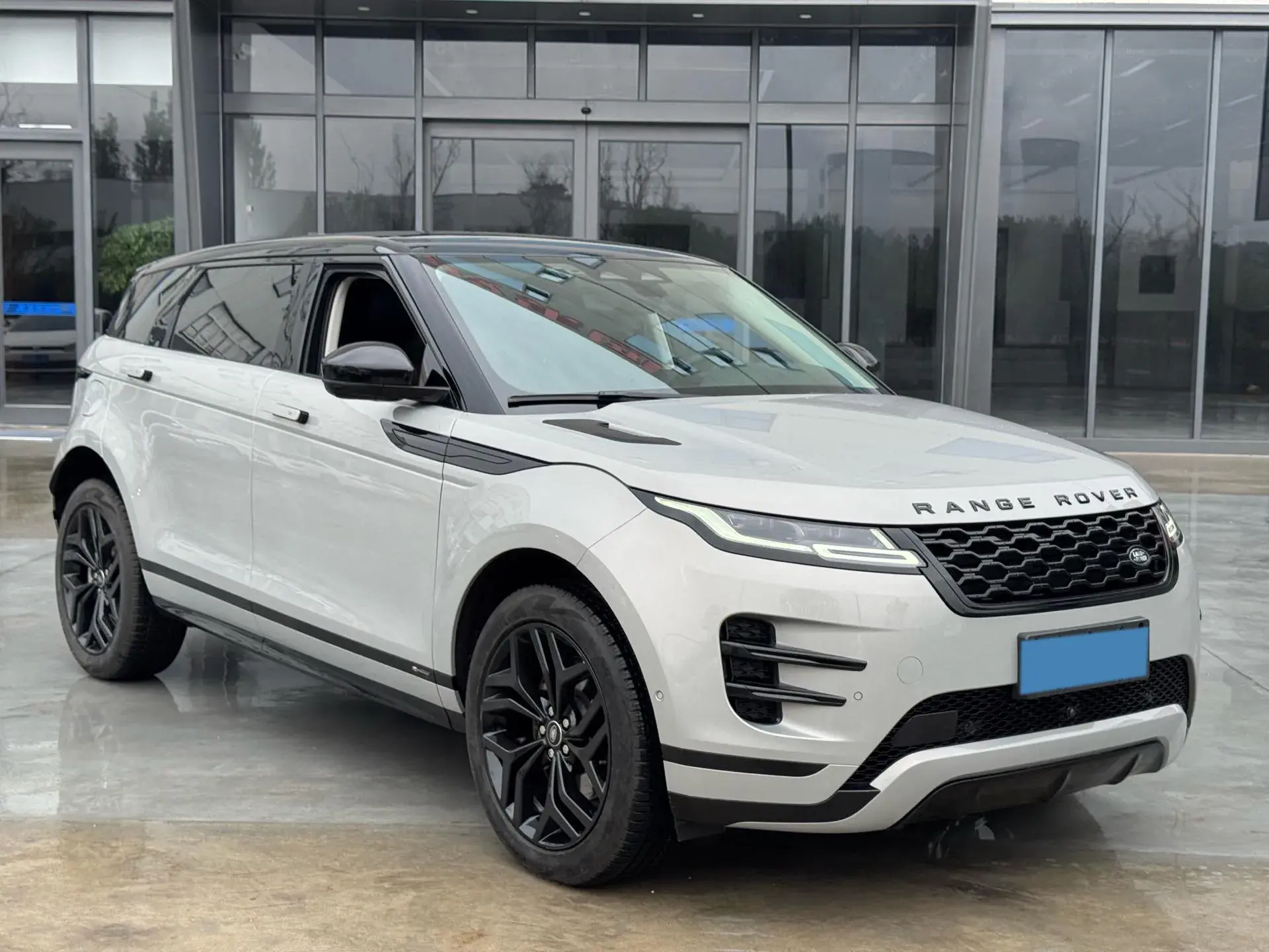 2021 LAND ROVER thumbnail 2