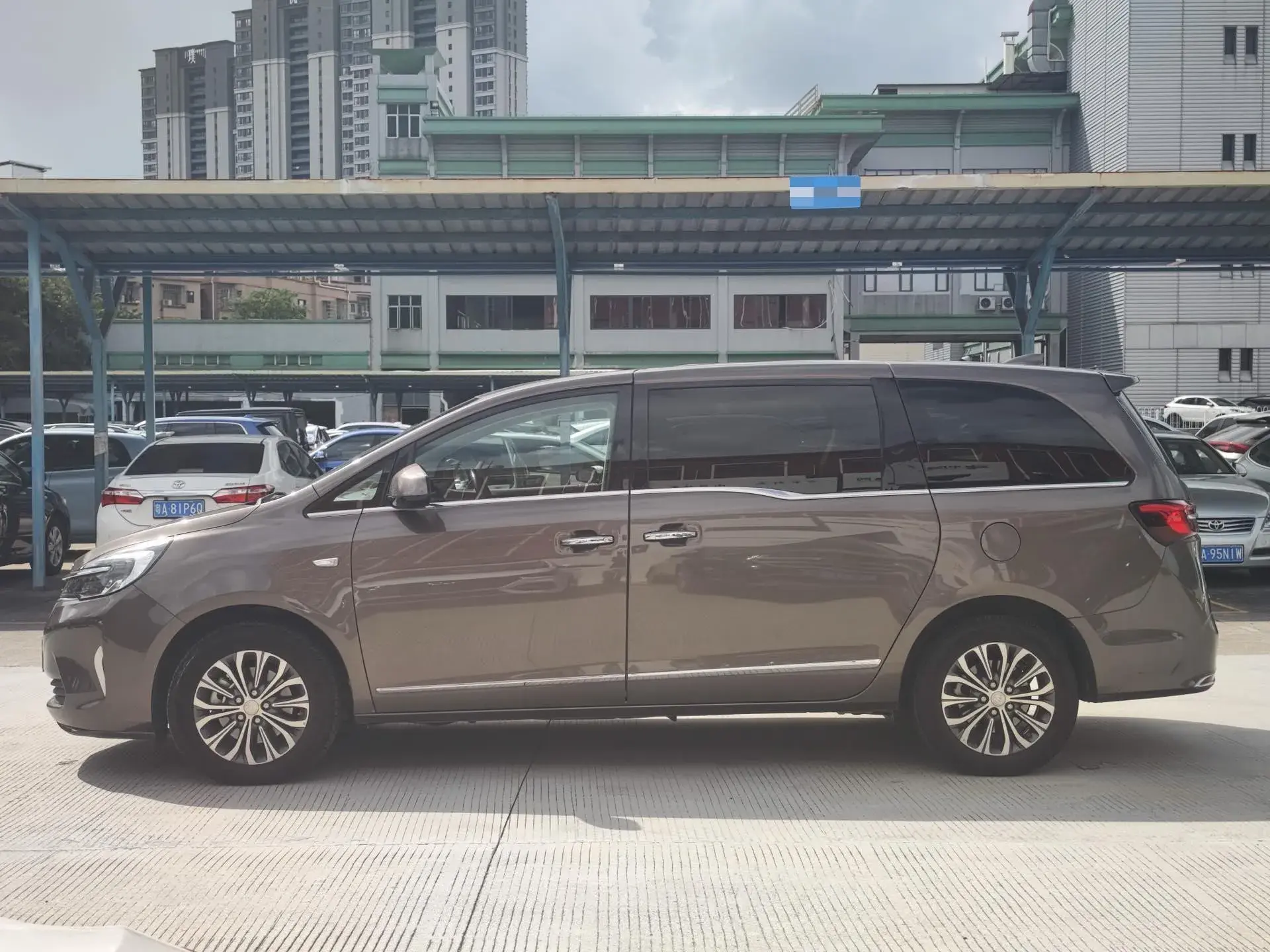 2022 BUICK GL8 thumbnail 4