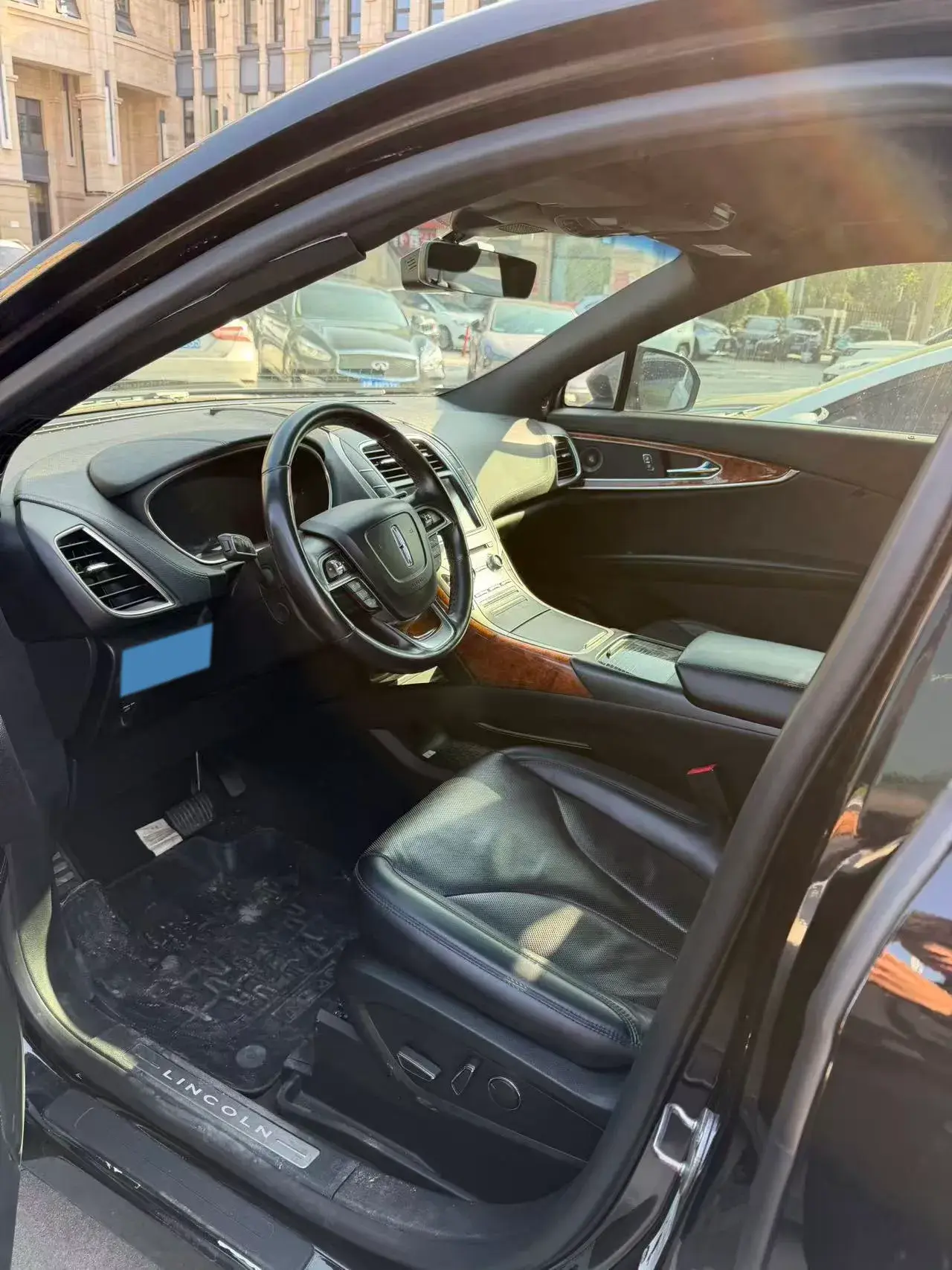 2019 LINCOLN NAUTILUS thumbnail 2