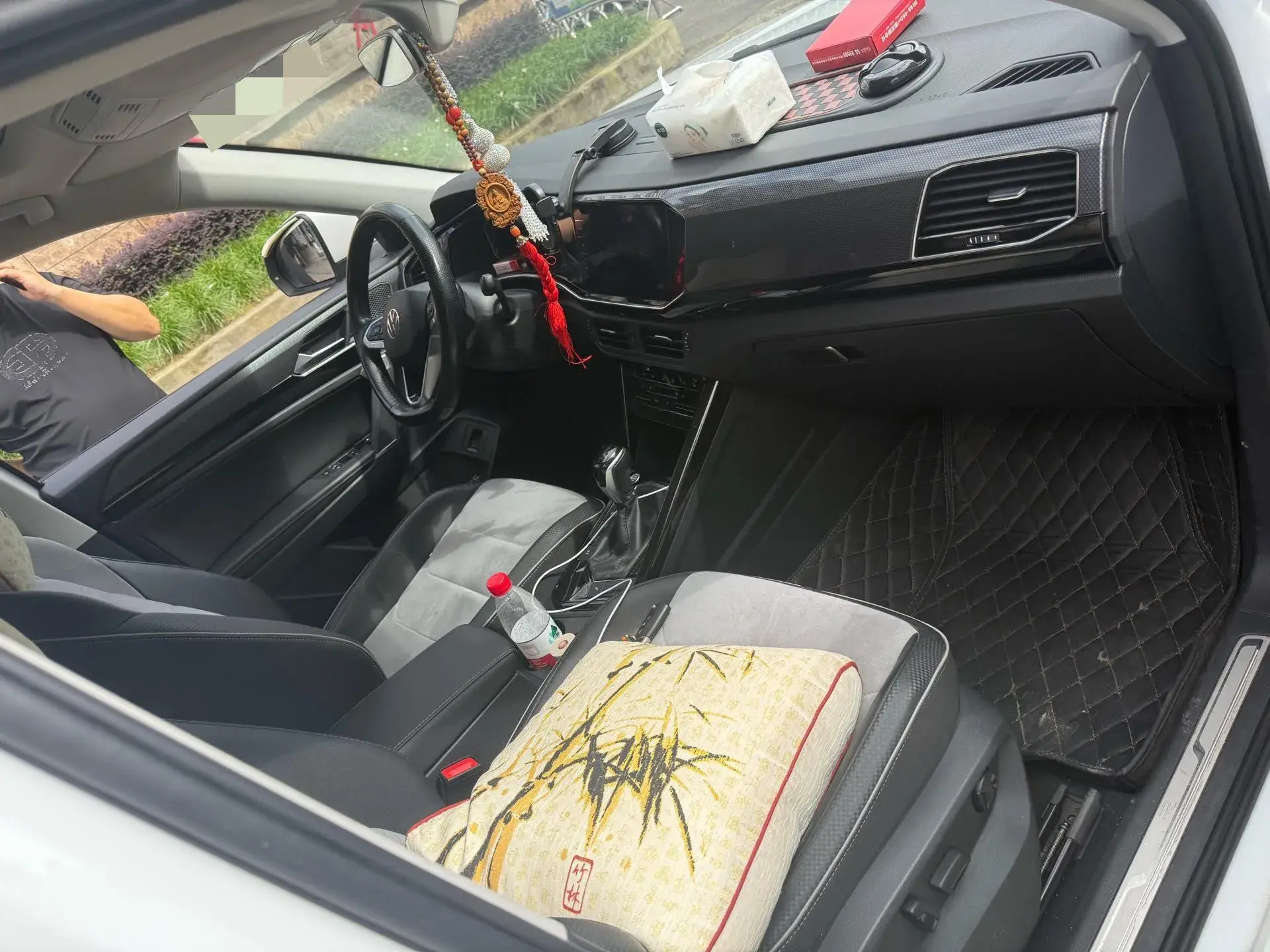 2020 VOLKSWAGEN TAYRON thumbnail 3