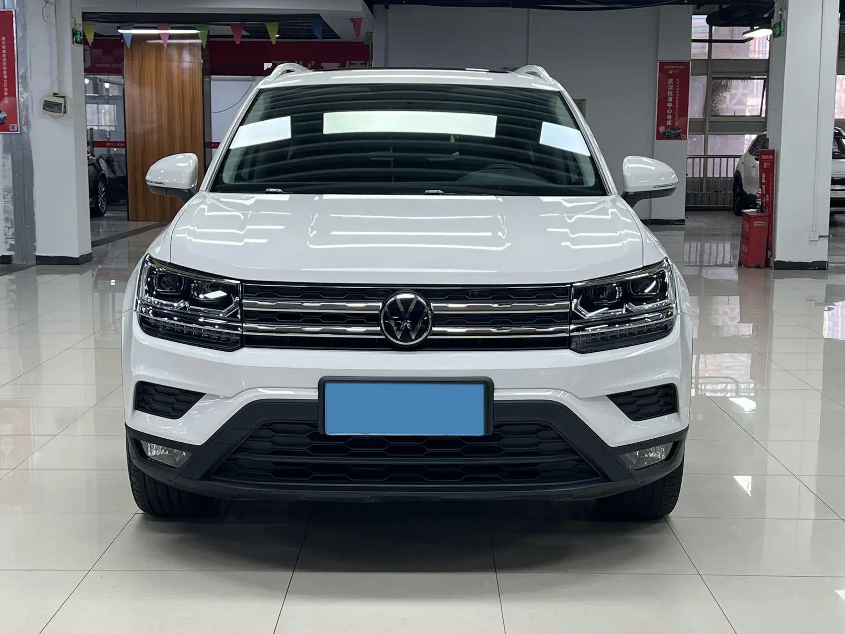 2022 VOLKSWAGEN THARU thumbnail 2