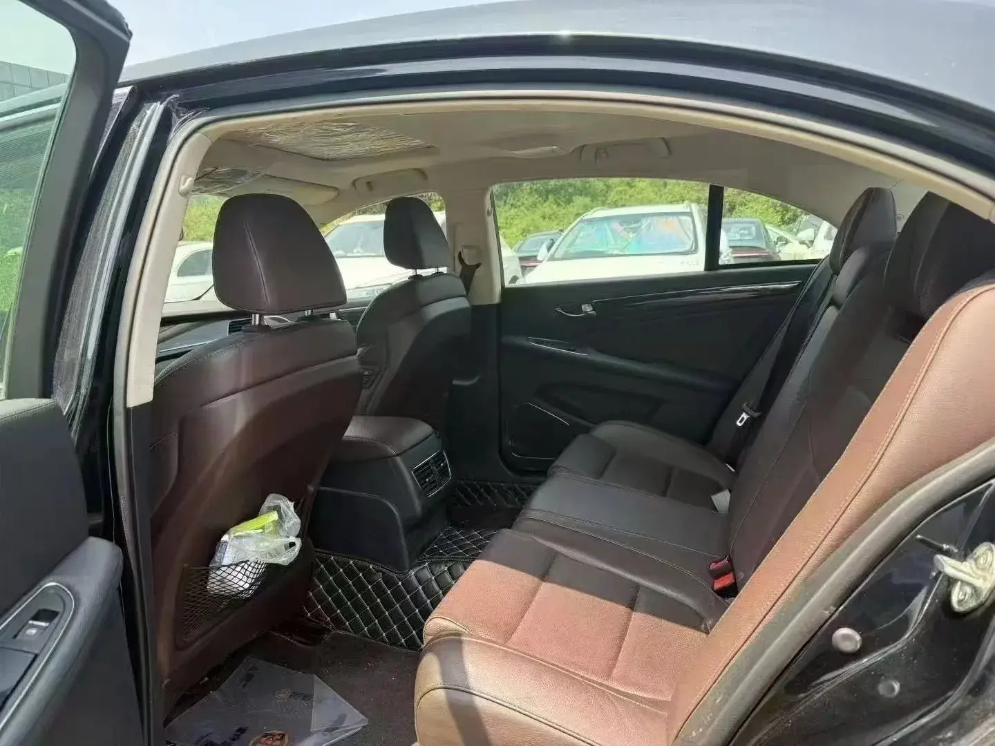 2019 HONGQI H7 thumbnail 3