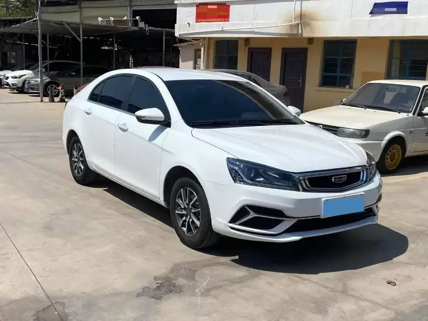 2019 GEELY EMGRAND thumbnail 3
