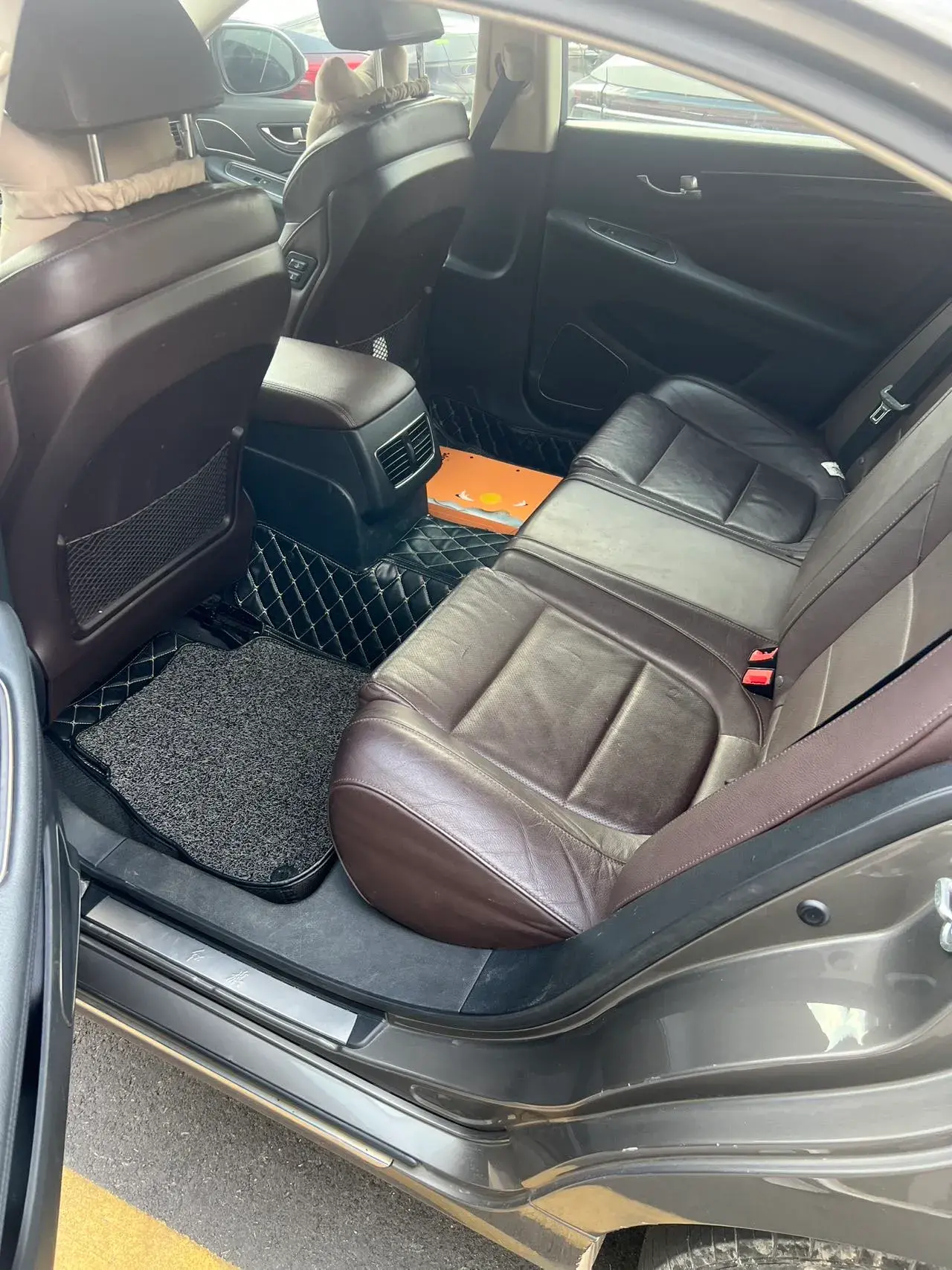 2018 HONGQI H7 thumbnail 4