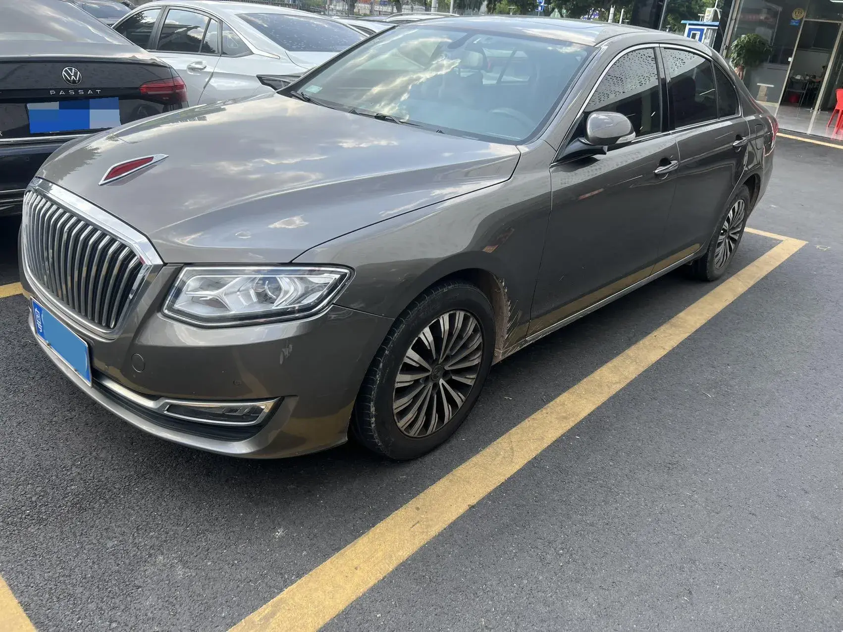 2018 HONGQI H7 view 1