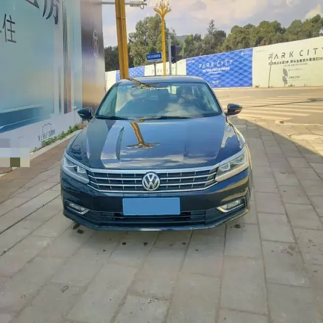 2015 VOLKSWAGEN PASSAT thumbnail 2