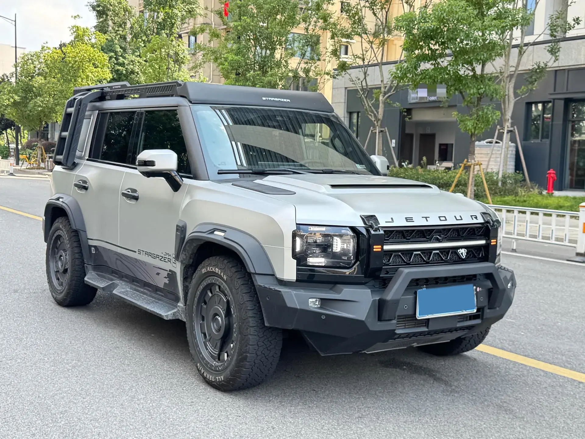 2024 JETOUR TRAVELLER thumbnail 3