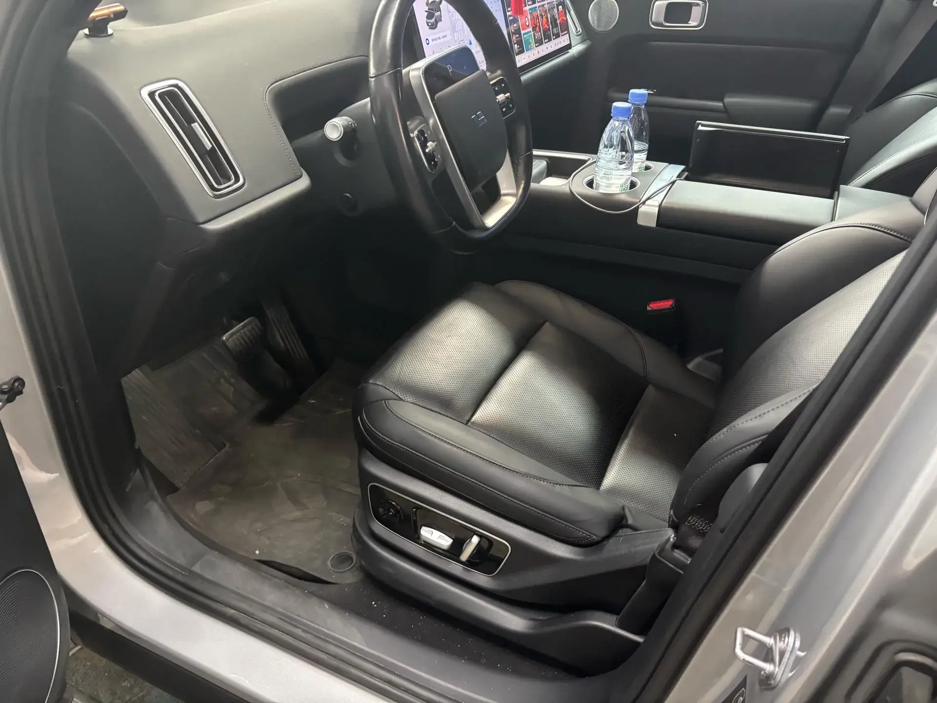 2023 LI L7 thumbnail 3