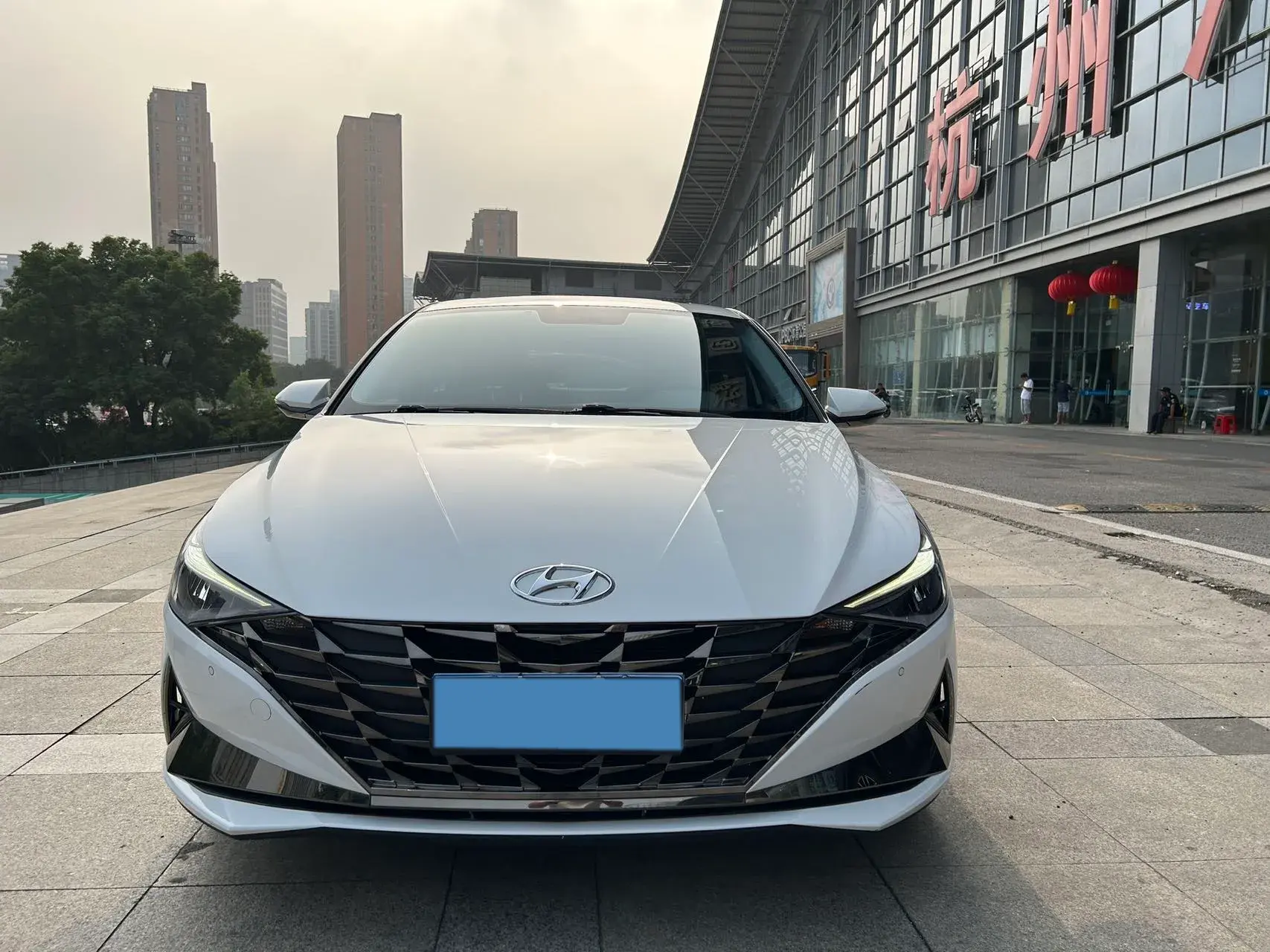 2022 HYUNDAI ELANTRA thumbnail 2