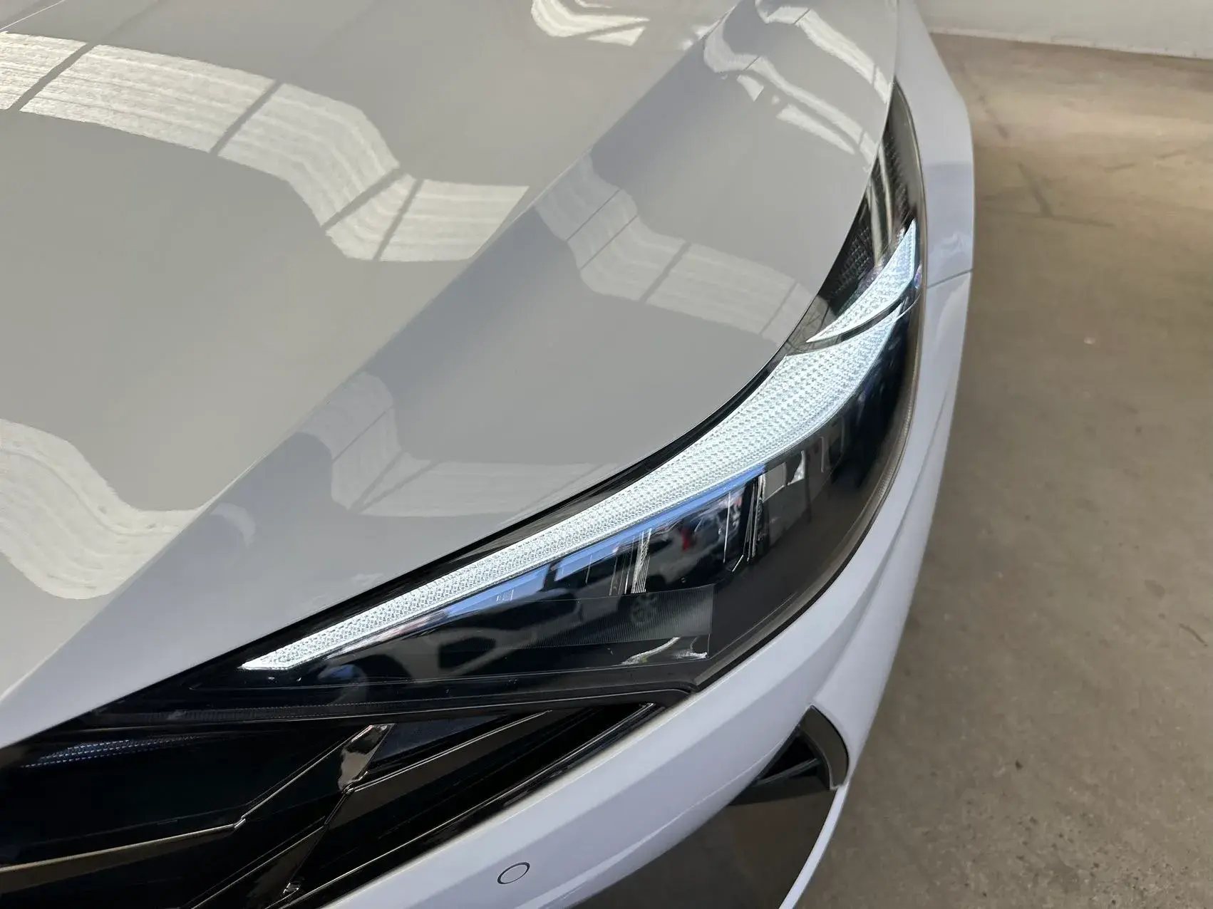 2022 HYUNDAI ELANTRA thumbnail 4