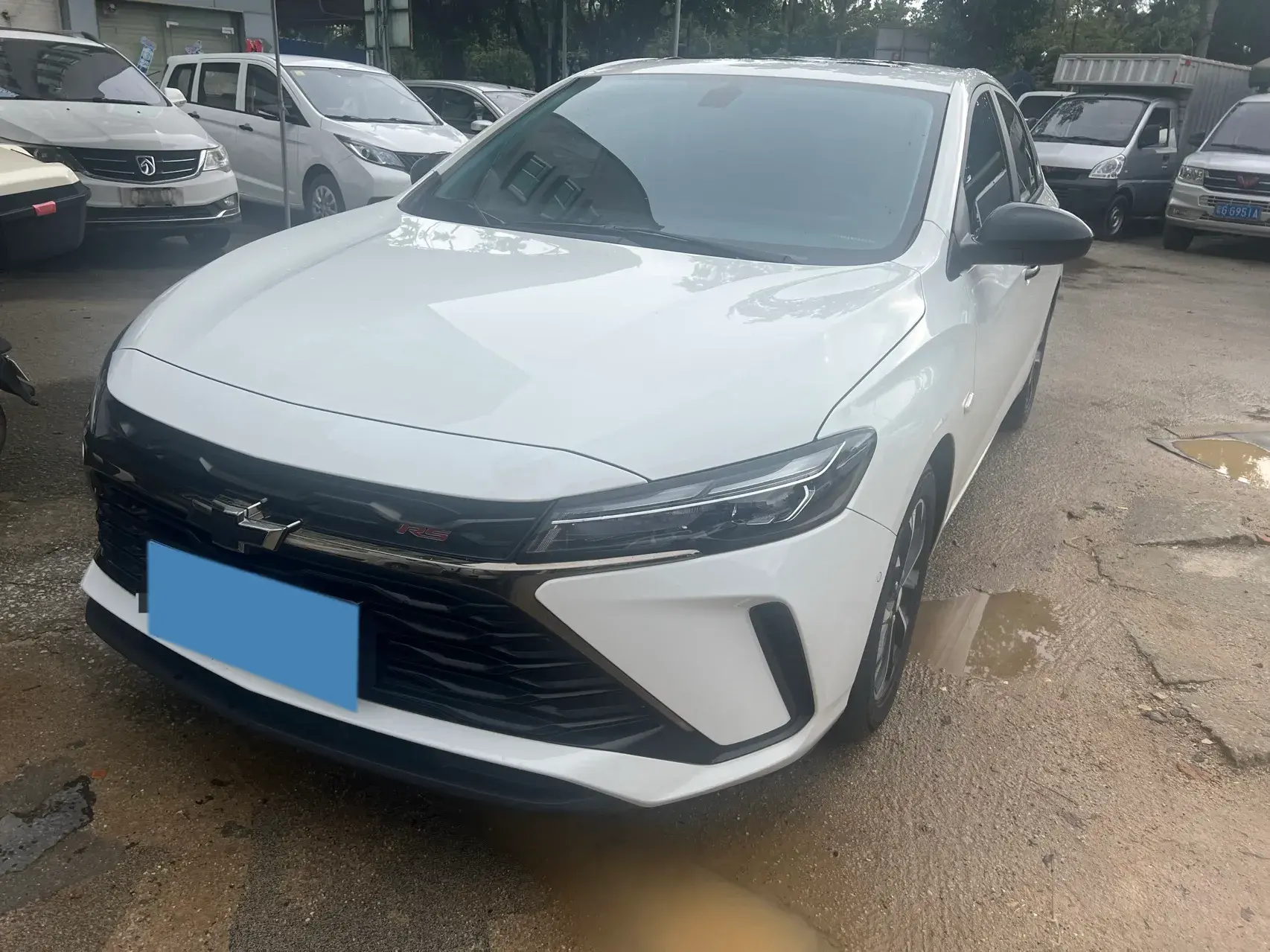 2023 CHEVROLET MONZA view 1