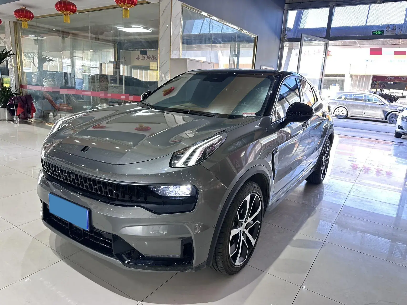 2020 LYNK&CO 05 view 1