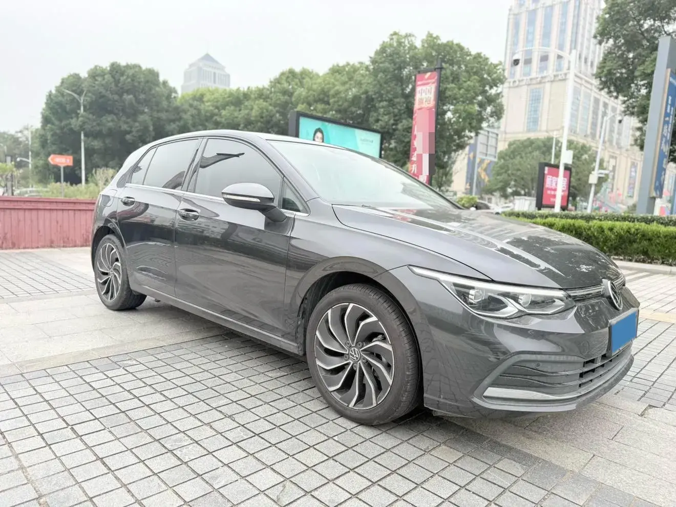 2021 VOLKSWAGEN GOLF thumbnail 4