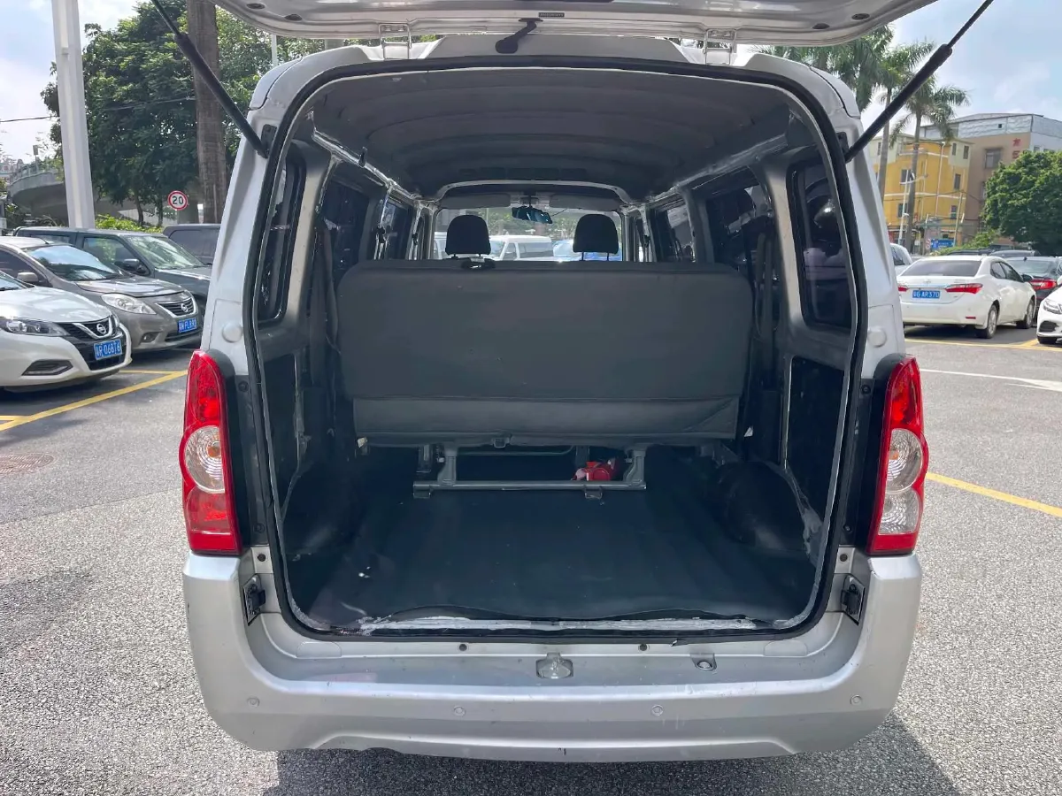 2022 WuLing RongGuang EV BEV 41.6KWH,autocango,china used car exporter,china ev exporter,chinese used car exporter,chinese used ev exporter