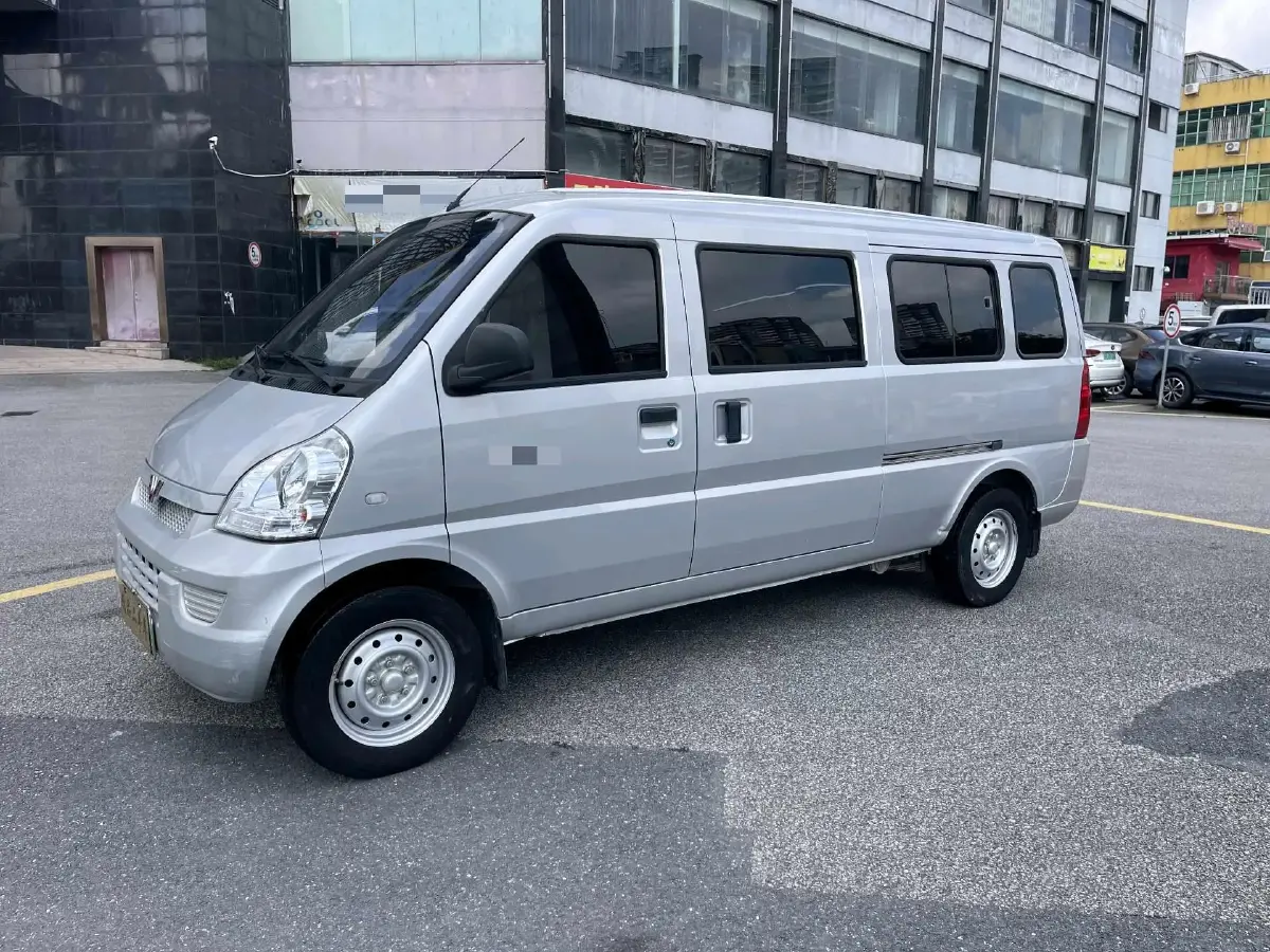 2022 WuLing RongGuang EV BEV 41.6KWH