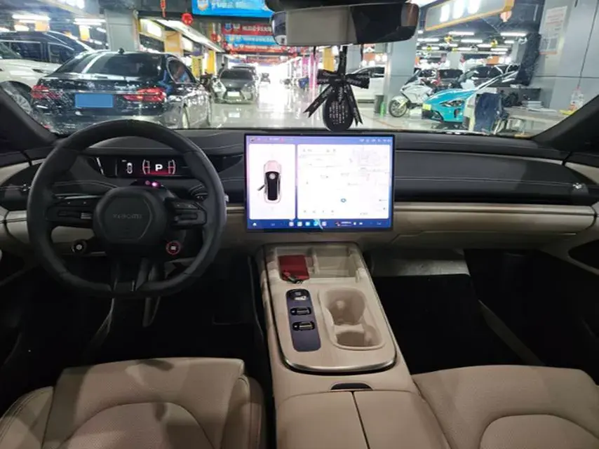 2024 MI SU7 thumbnail 4