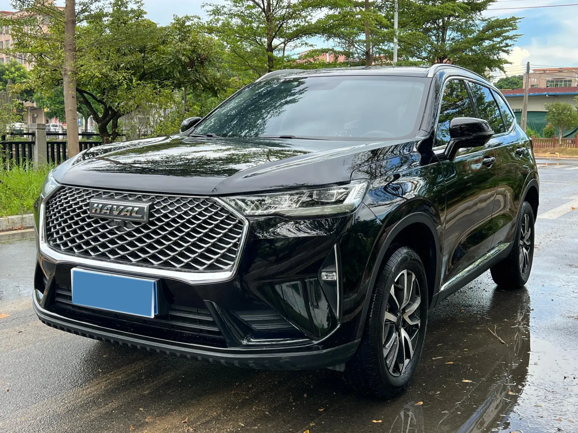 2022 HAVAL H6 view 1