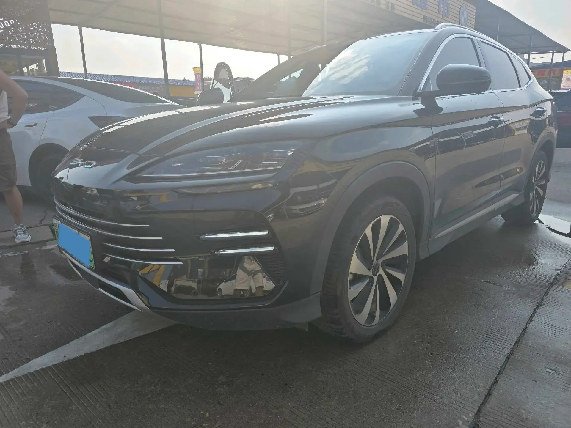 2024 BYD SONG view 1