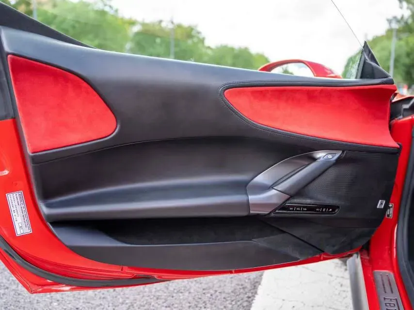 2020 Ferrari SF90 3.9T 781HP V8 8DCT PHEV 7.9KWH,autocango,china used car exporter,china ev exporter,chinese used car exporter,chinese used ev exporter