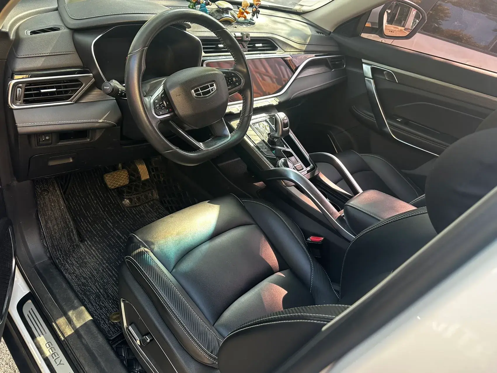 2020 GEELY AZKARRA thumbnail 4