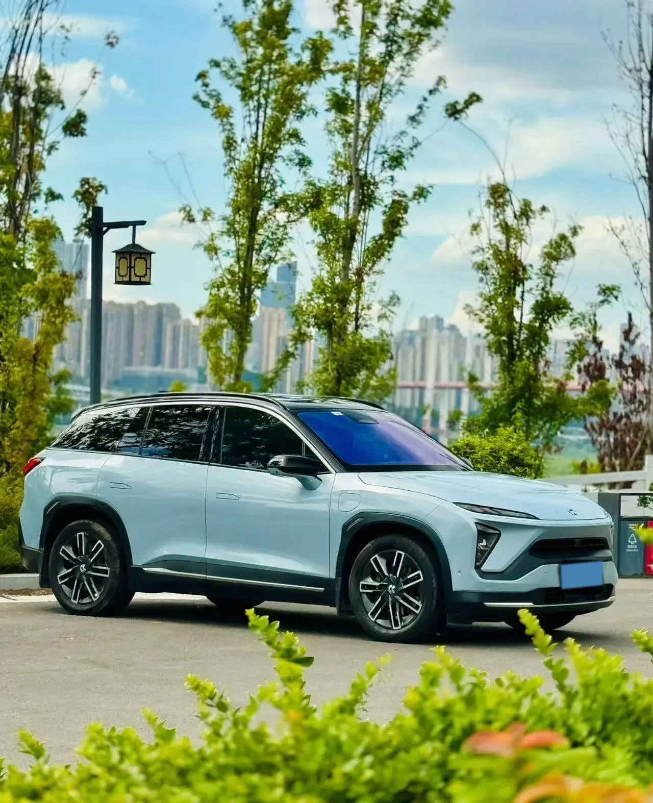 2020 NIO ES6 thumbnail 3