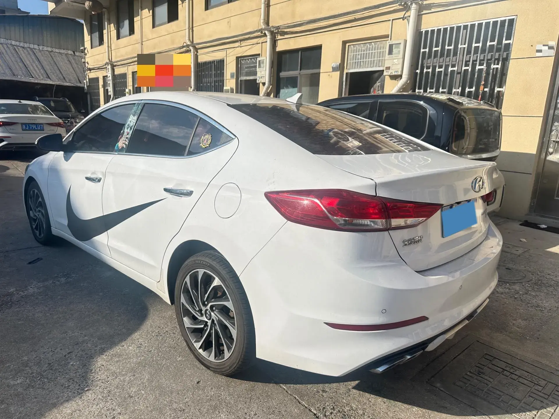2019 HYUNDAI ELANTRA thumbnail 2