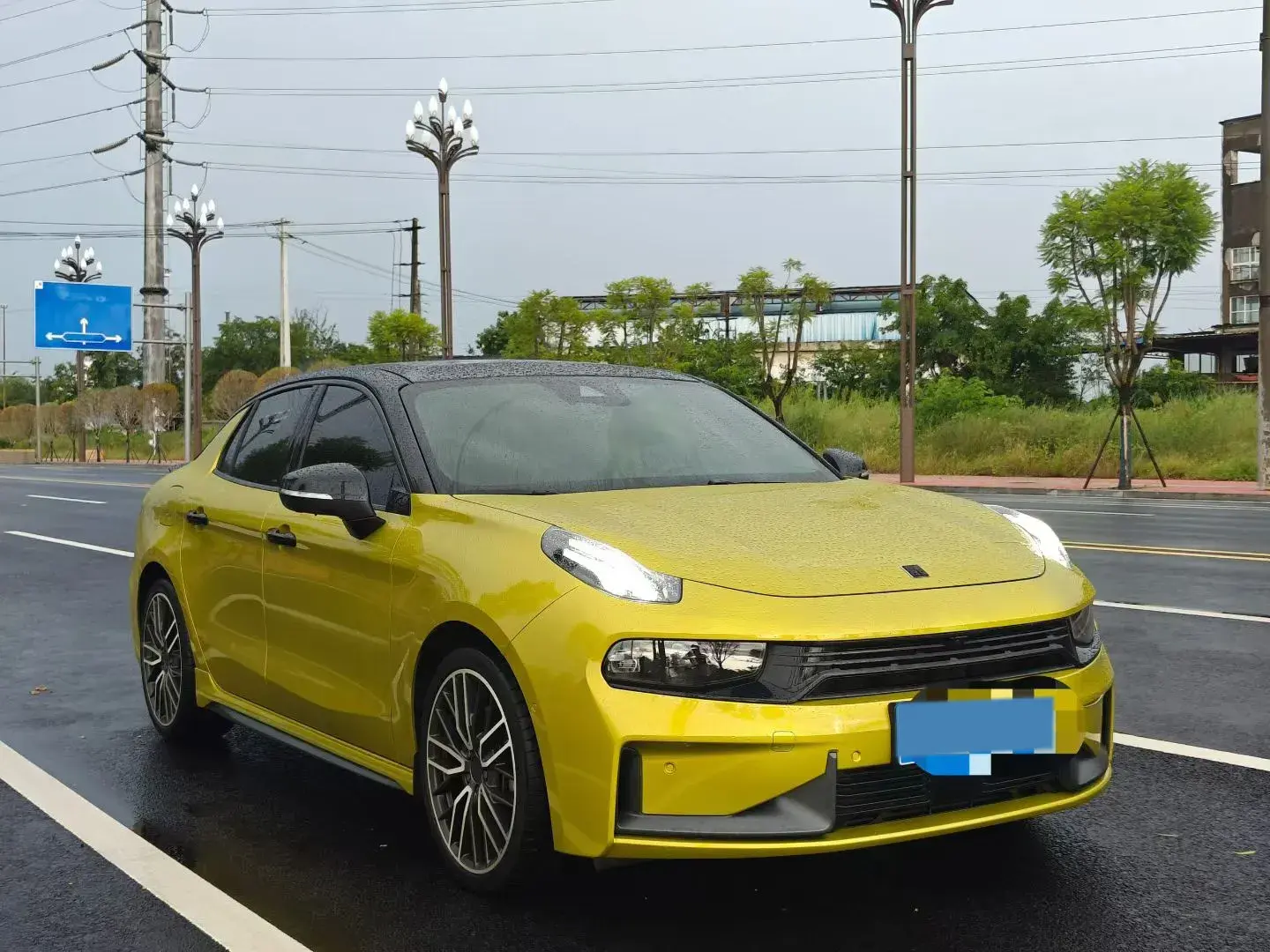 2022 LYNK&CO 03 thumbnail 3