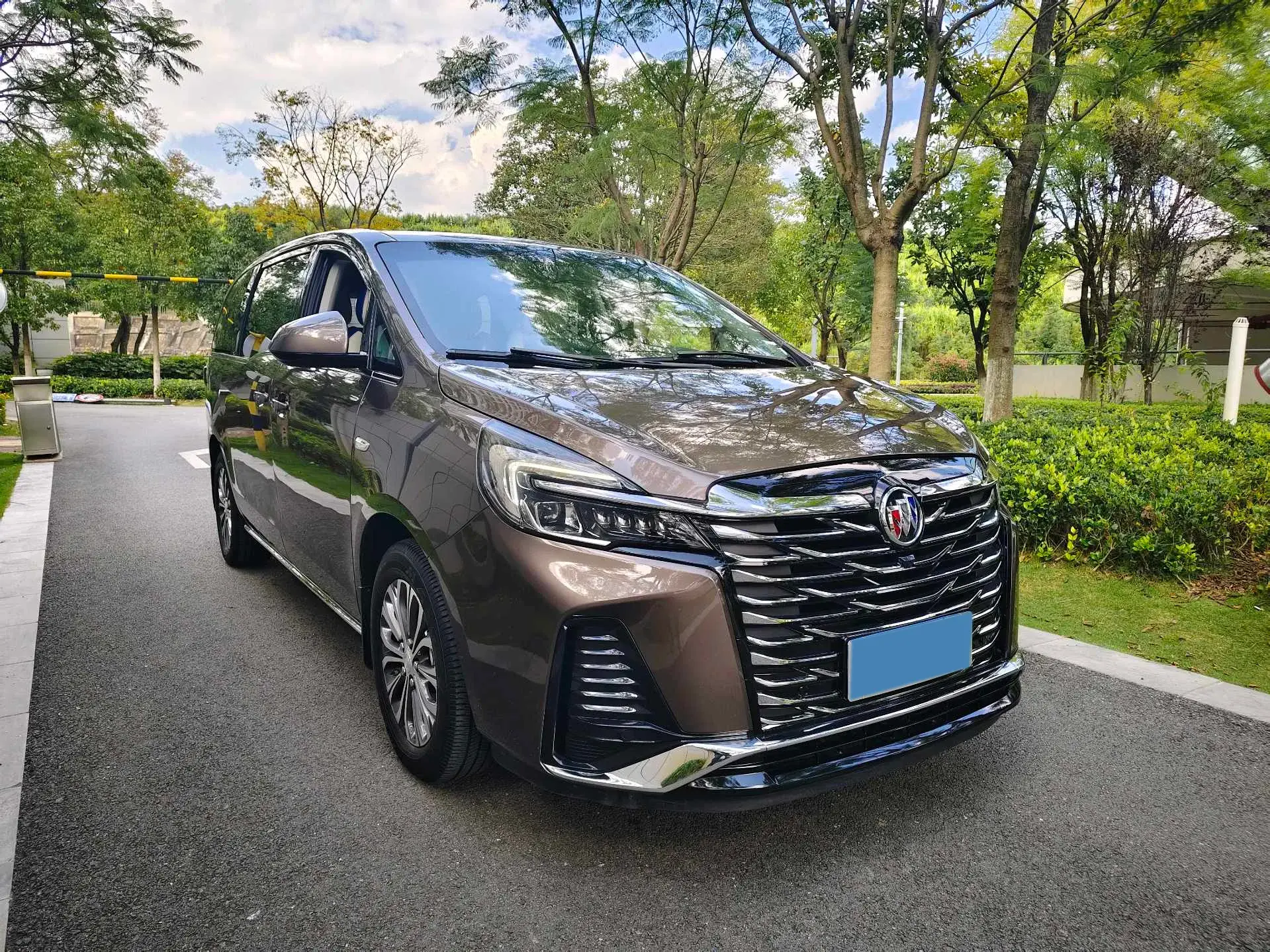 2023 BUICK GL8 thumbnail 3