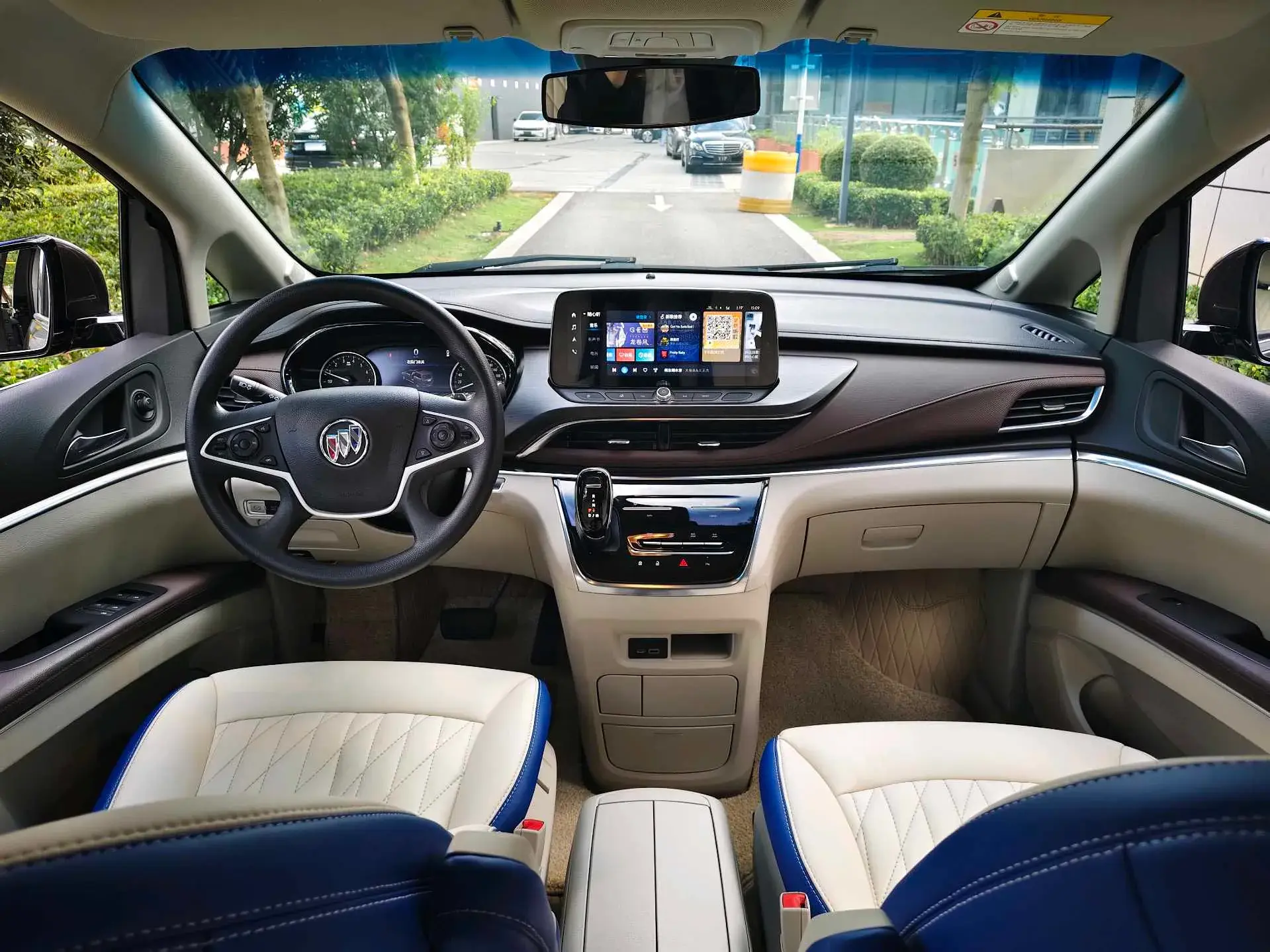 2023 BUICK GL8 thumbnail 4