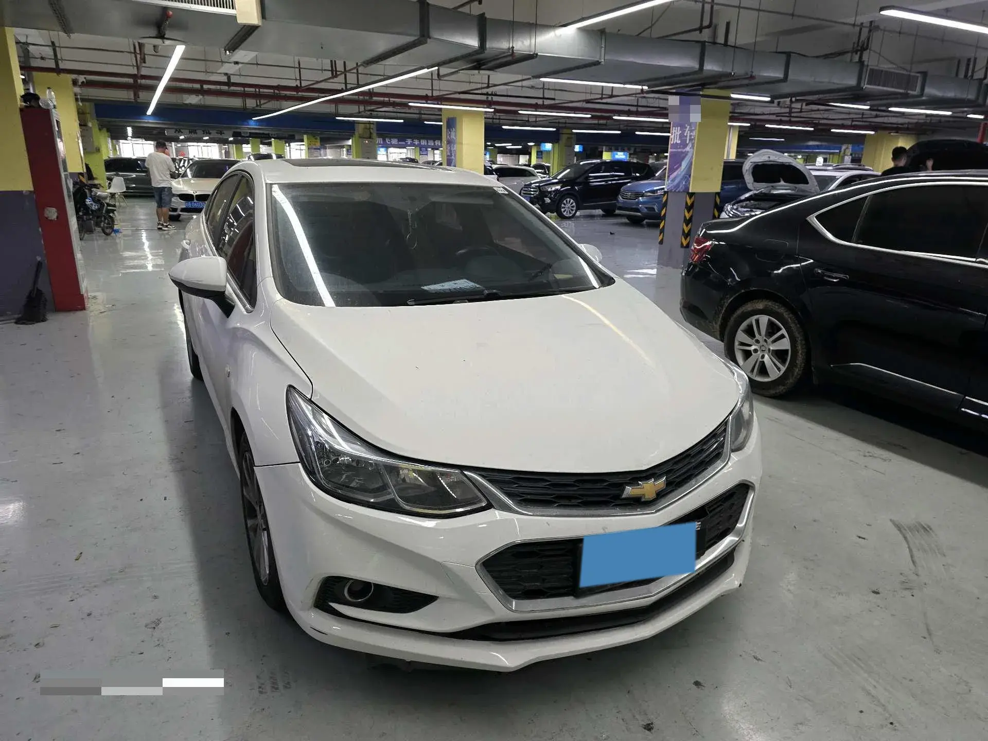 2018 CHEVROLET CRUZE thumbnail 2