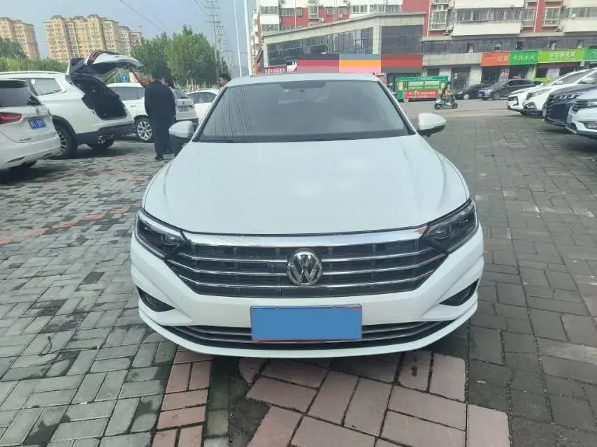 2021 VOLKSWAGEN SAGITAR thumbnail 3